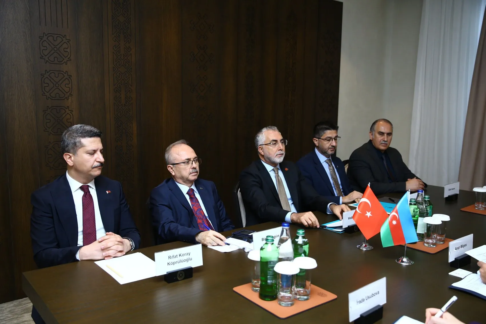 Bakan Işıkhan'ın Karabağ Mesaisi: Dijital Gelecek İçin Kritik Temaslar