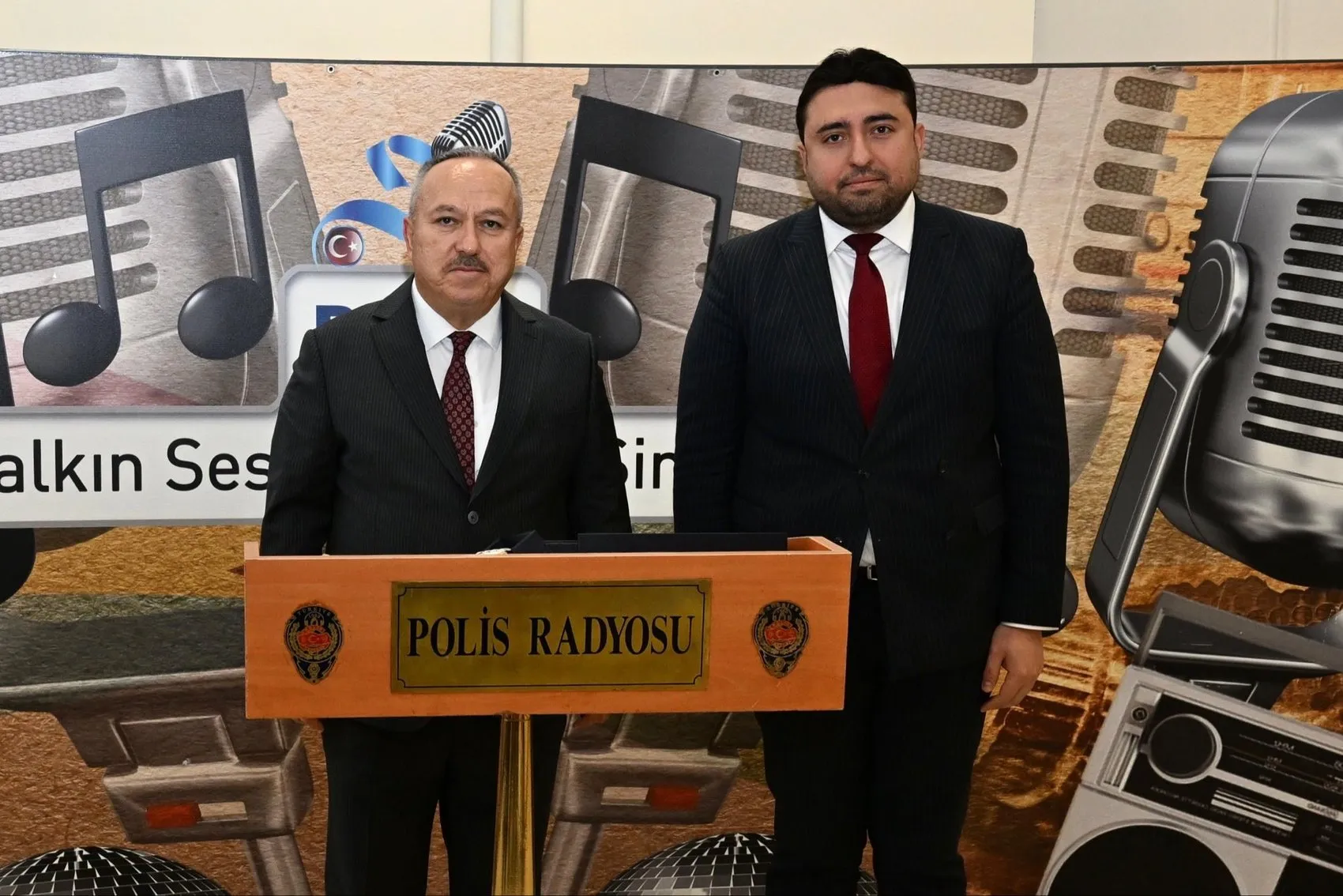Emniyetin sesi 74 yaşında: Ali Fidan mikrofon başına geçti
