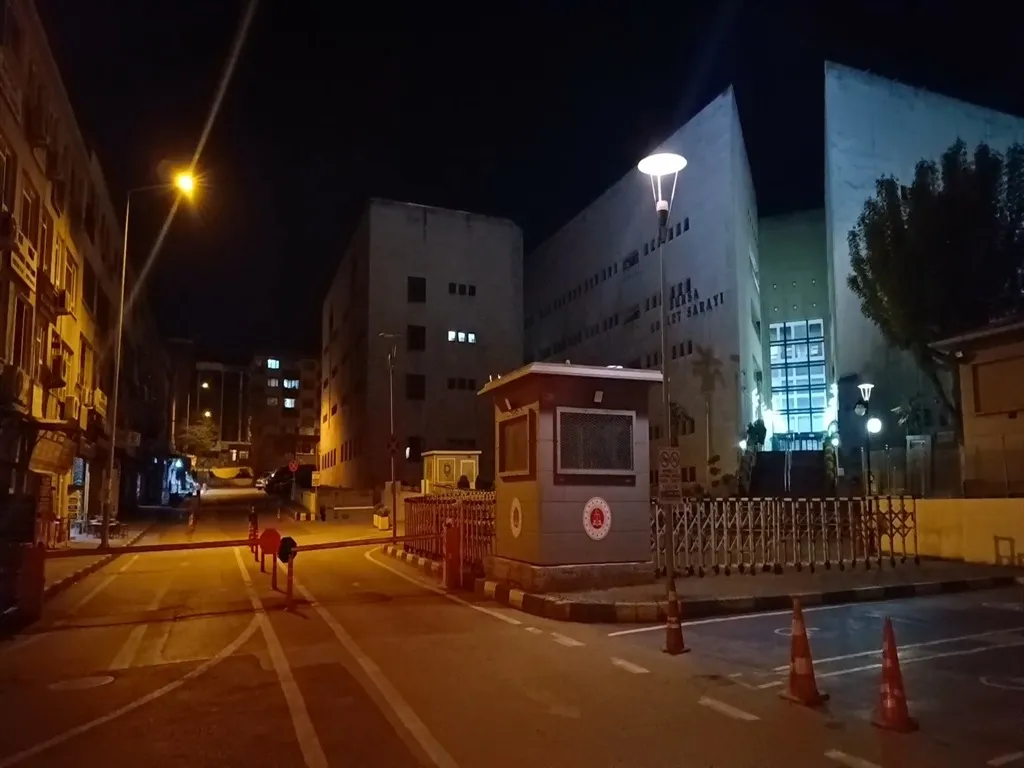 Nilüfer'de rüşvet davasında kritik gün: Eski başkan Erdem'in özgürlük talebine mahkemeden ret