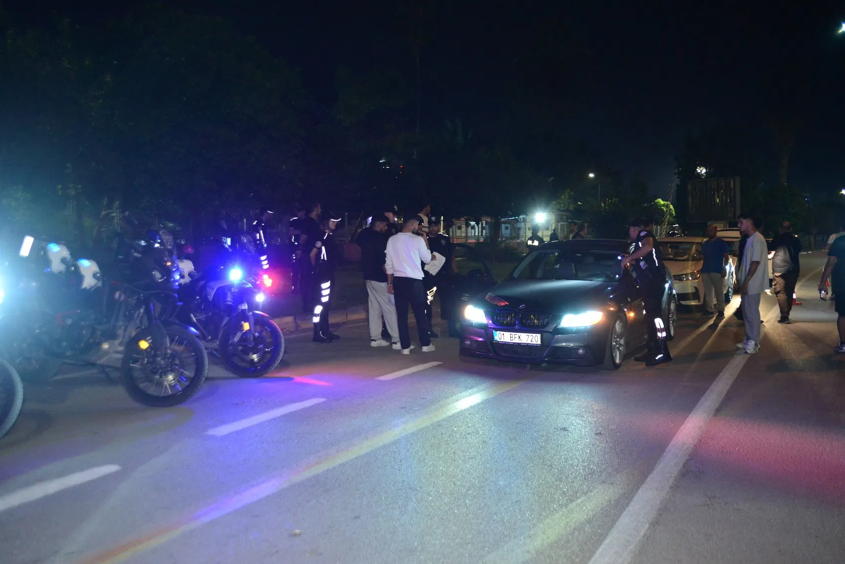 Adana semalarında dronlu takip: Suçlulara göz açtırılmadı