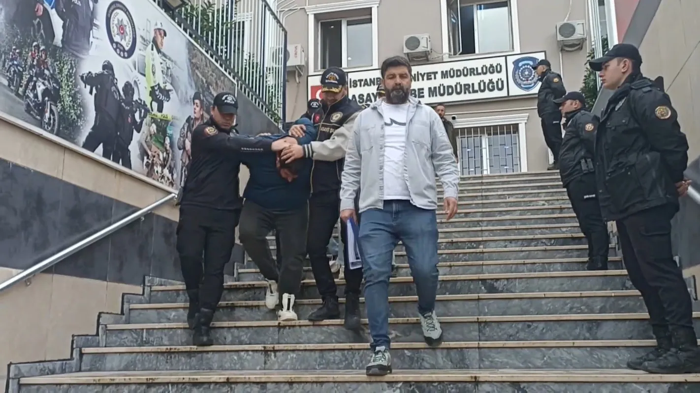 Kurtarılmayı beklerken kelepçeyi taktı: İşkence gördüğü konteynerden çıktı, nezarethaneye girdi
