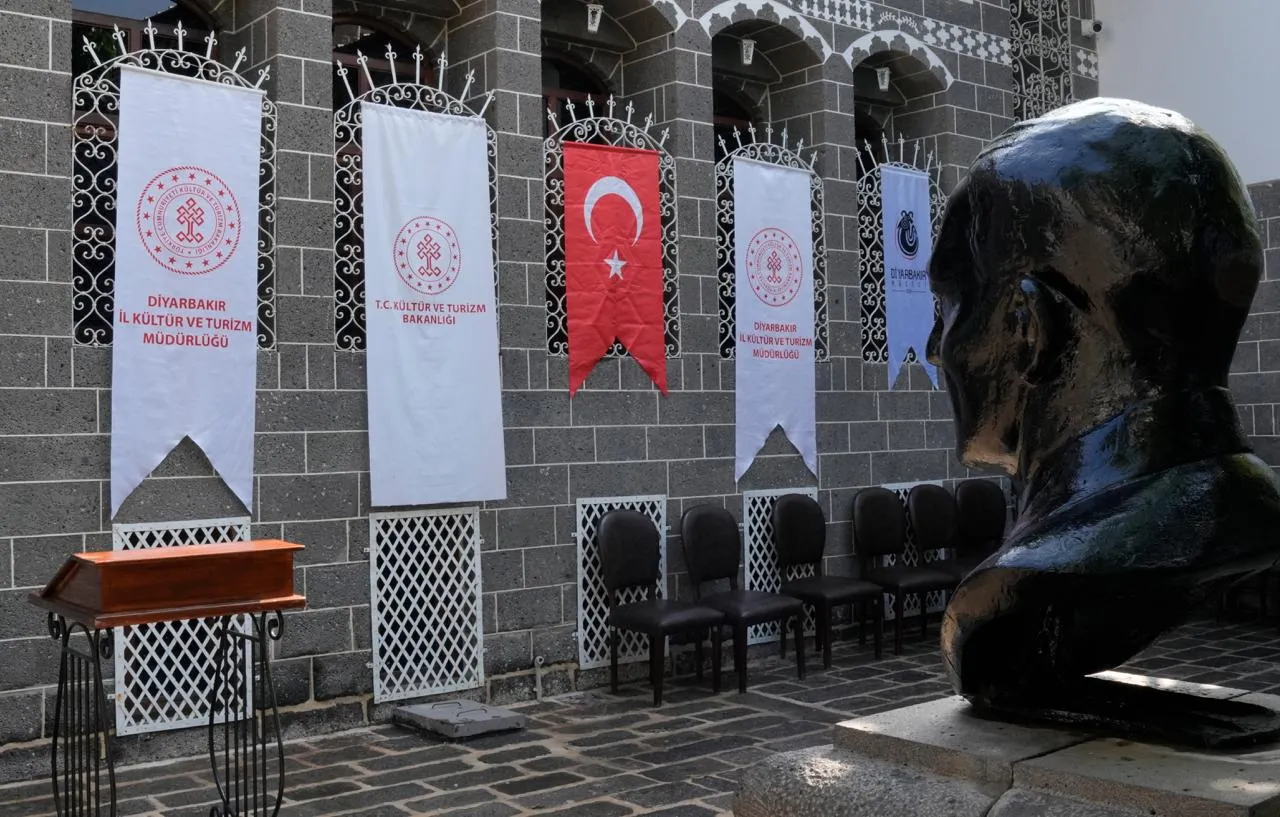 Otuz Beş Yaş şairi kendi evinde yad edildi: Diyarbakır usta kalemini unutmadı