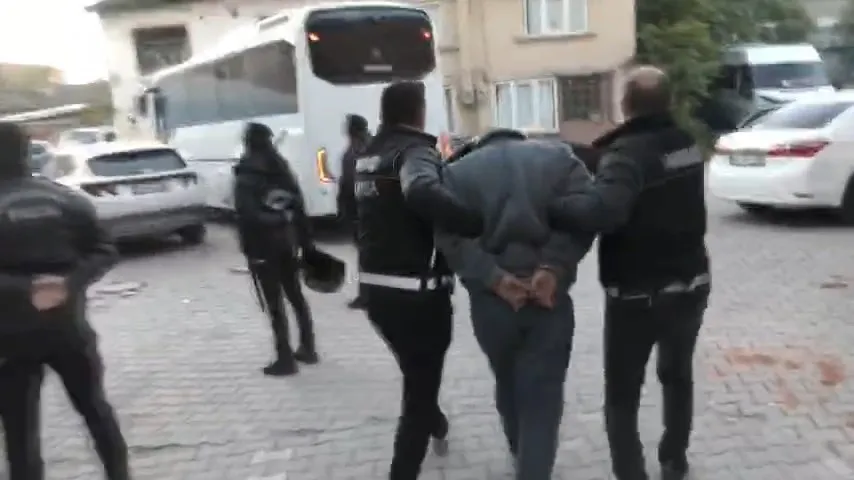 İki şehirde narkotik darbesi: Suç örgütüne 17 tutuklama