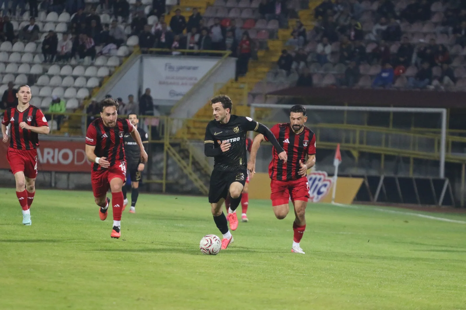 Bolu'da Van Spor Fırtınası: Ev sahibi ekip sahadan boynu bükük ayrıldı