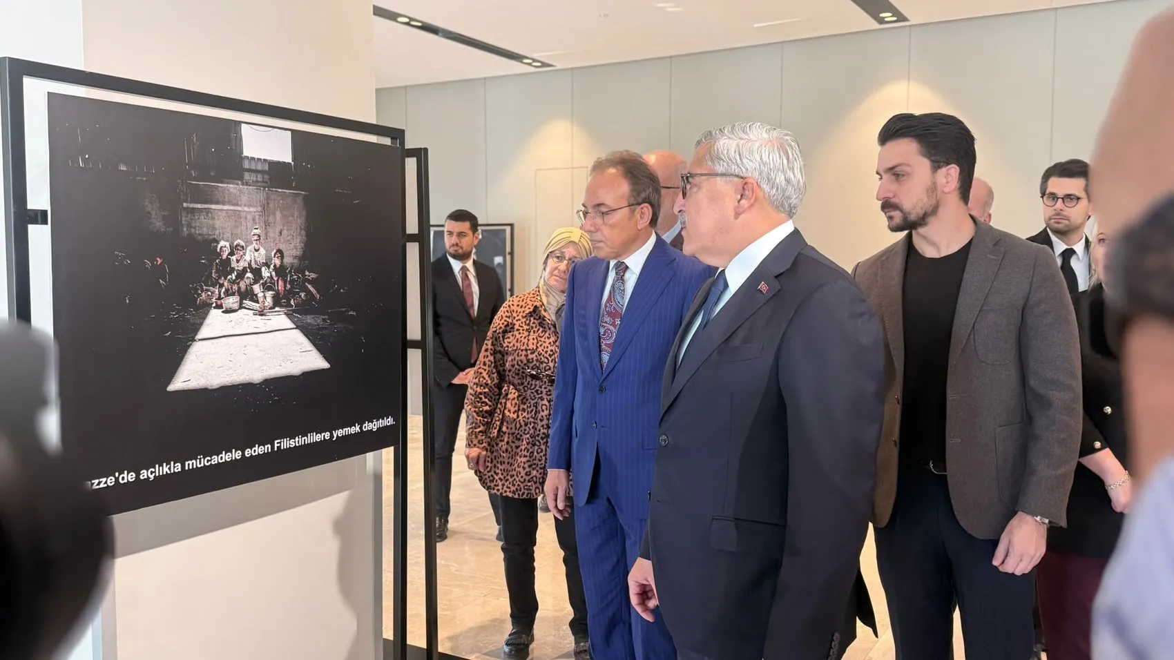 AK Parti Genel Merkezi'nde vicdanın sesi: Gazze'deki yıkım karelerle belgelendi