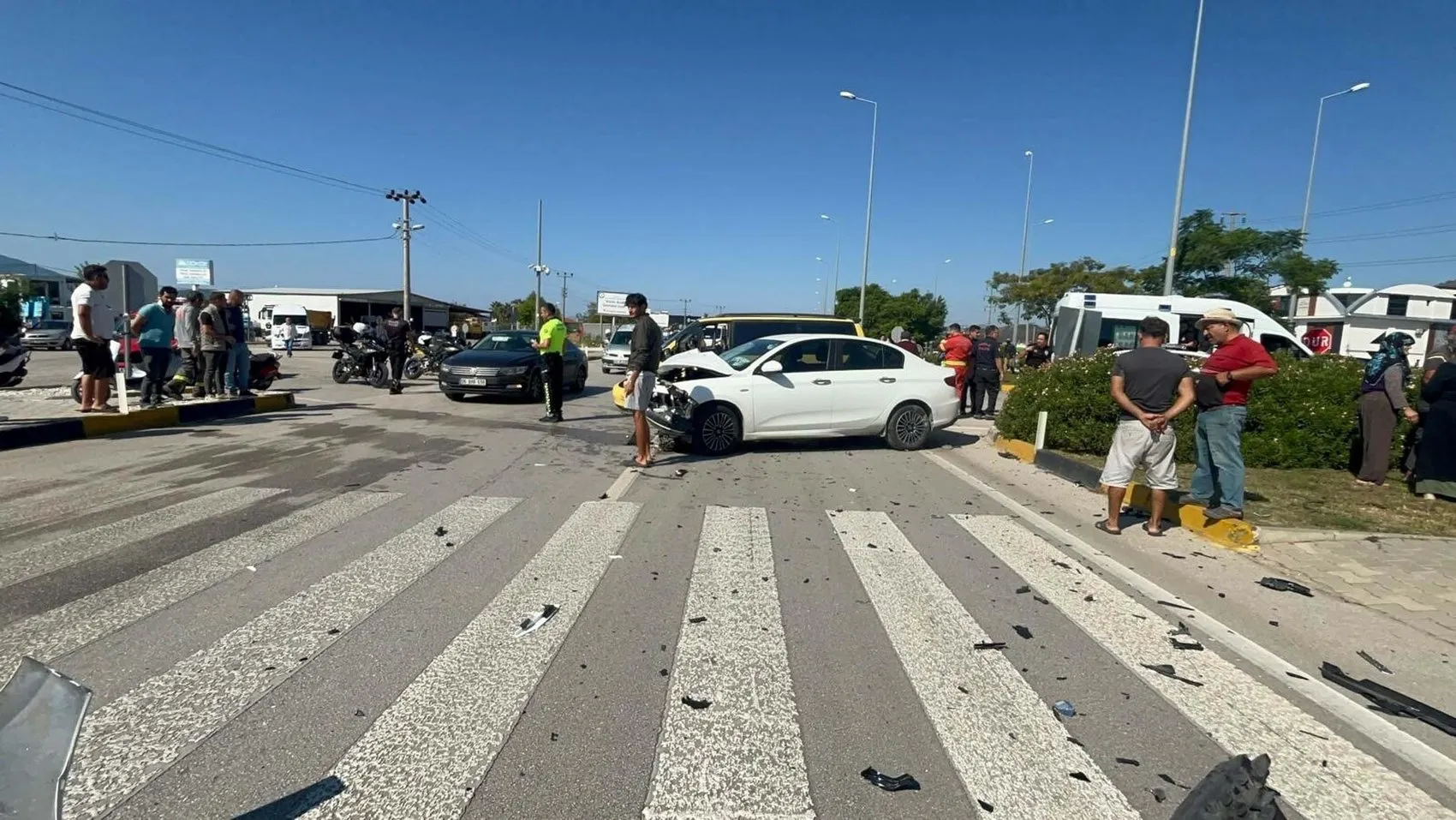 Fethiye'de kavşak dehşeti: Güvenlik kamerası o anları saniye saniye kaydetti