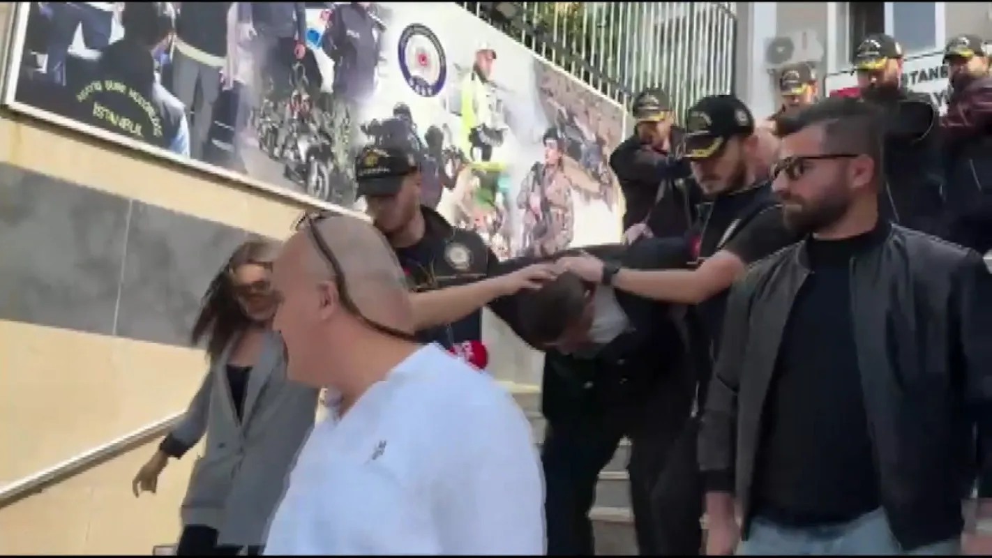 Maslak'ta dehşet dolu anlar: Ellerindeki bağlarla bekçiye sığındı