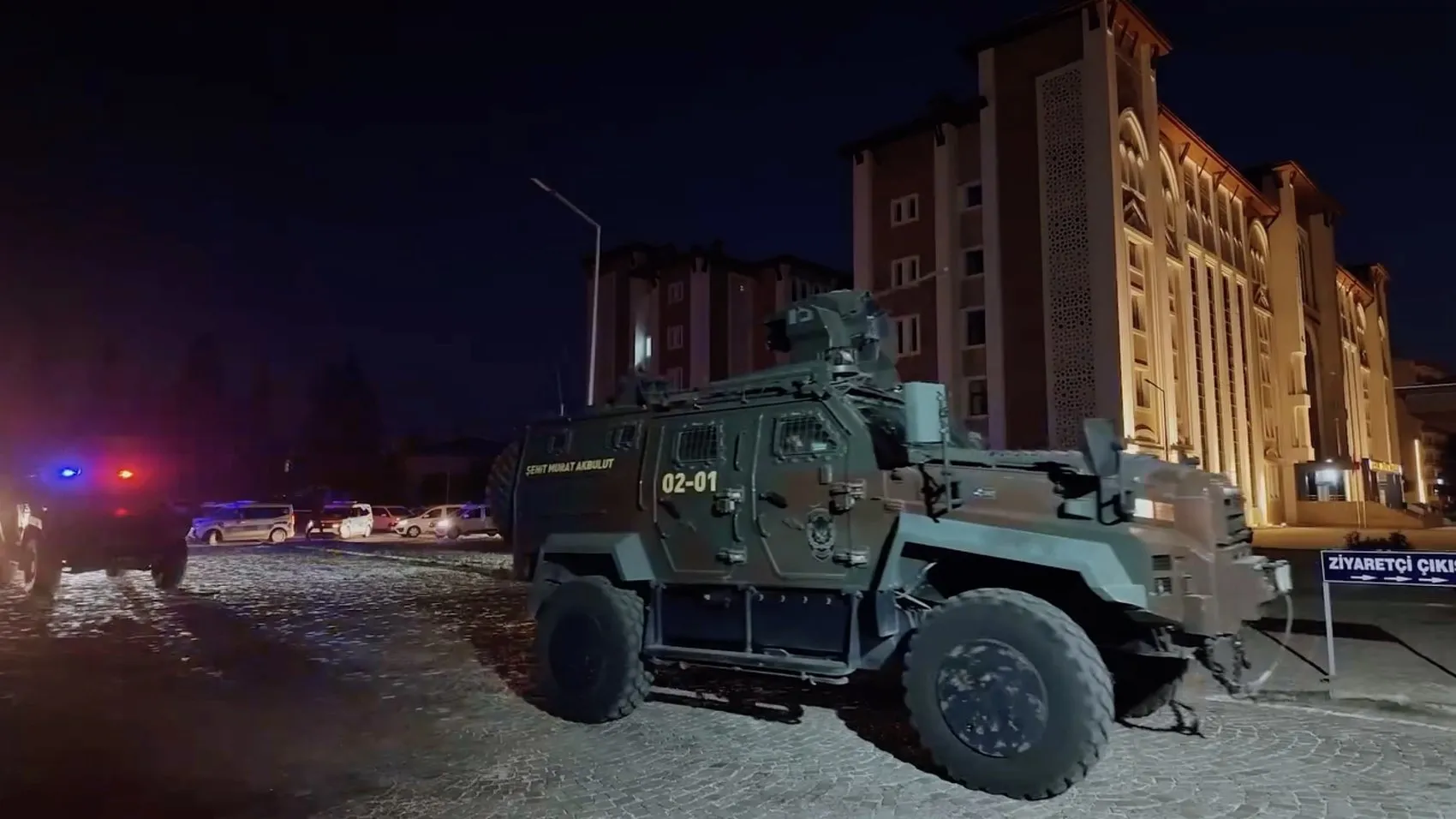 Adıyaman narkotik ekiplerinden şafak operasyonu: 5 kişi cezaevine gönderildi