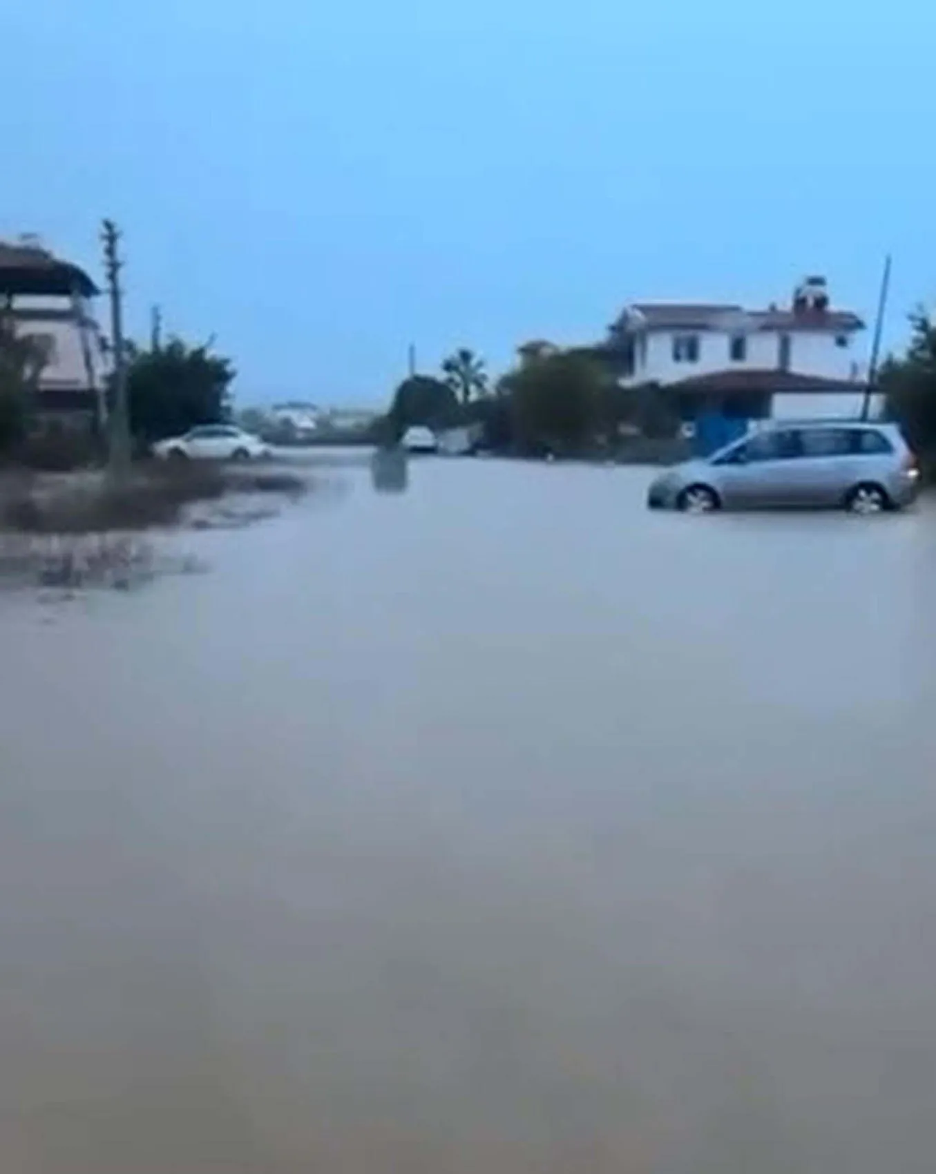 Dalaman'da kabus dolu gece: Tersakan Çayı taştı, hayat felç oldu