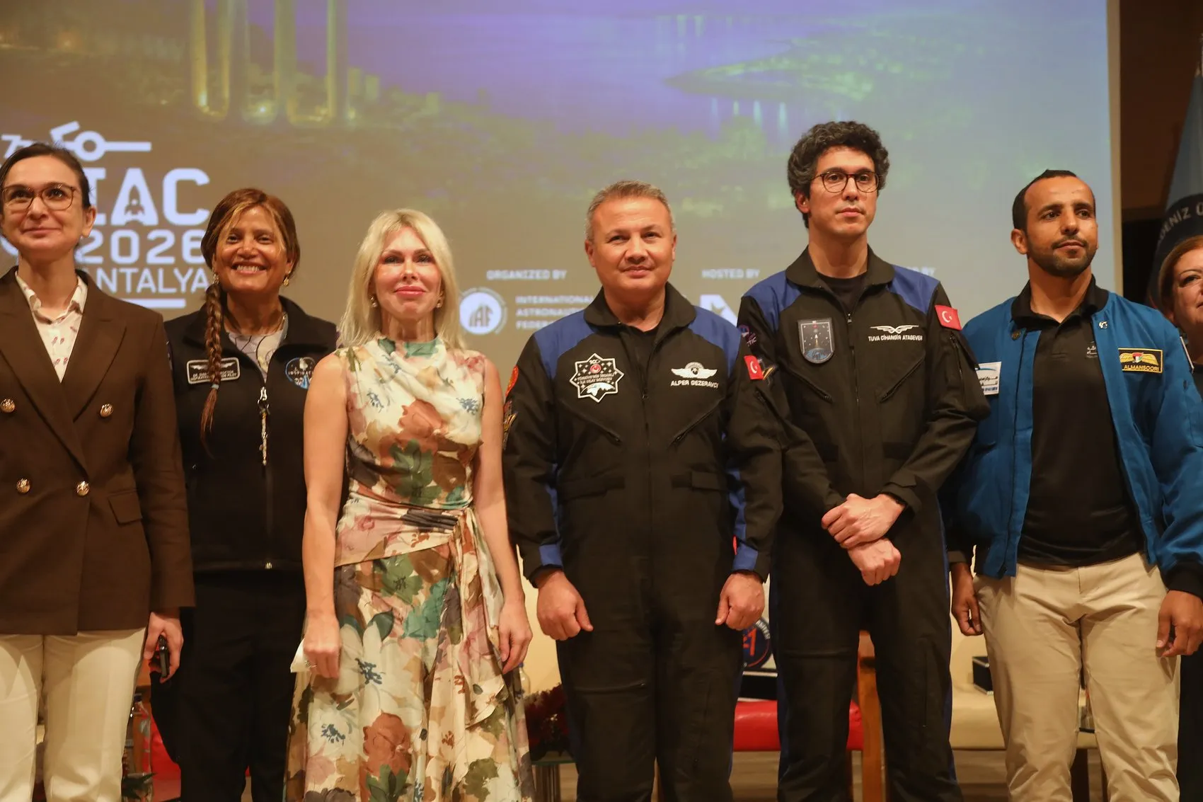 Antalya'da Yıldızlar Geçidi: 11 Astronot Geleceğin Kaşifleriyle Buluştu