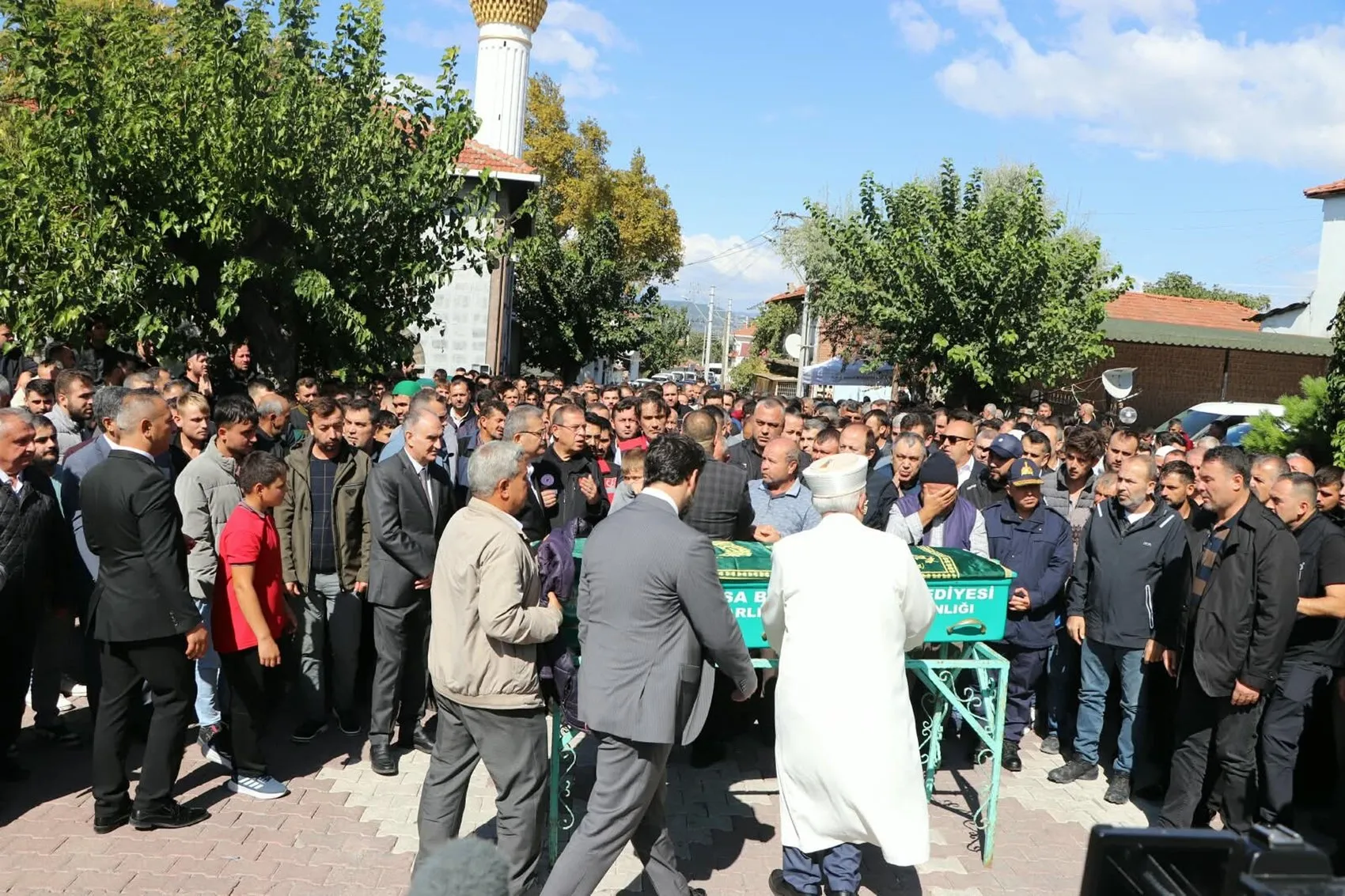 Soma'daki acı veda: Maden şehidi Kerim Ören son yolculuğuna uğurlandı