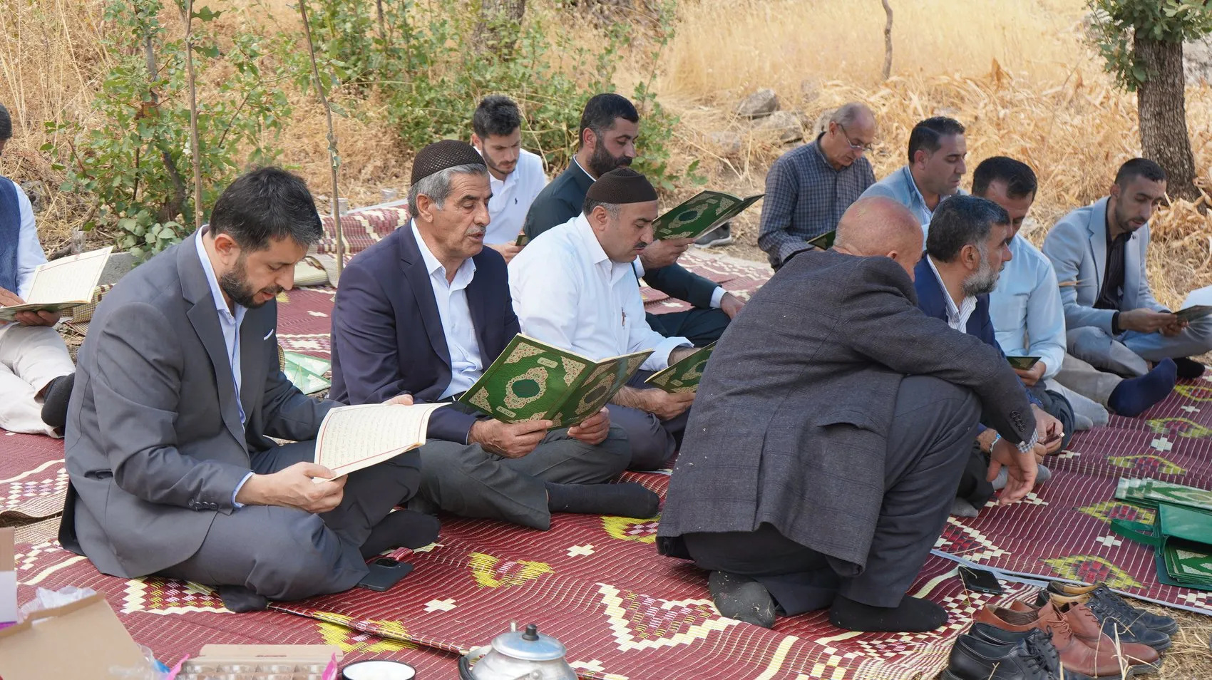 Cudi Dağı'nın gölgesinde 300 yıllık buluşma: 5 bin kişi aynı sofrada barış için bir araya geldi