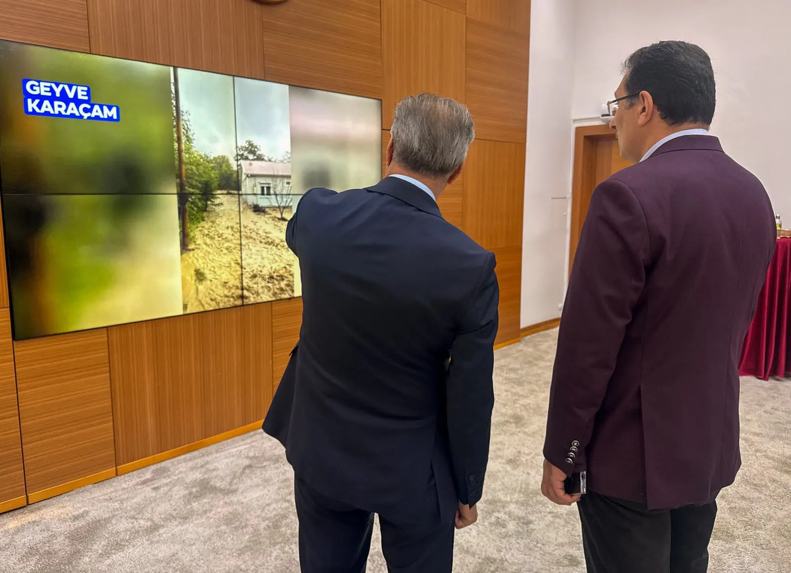 Sakarya'da 36 saatlik kesintisiz mücadele: Belediye Başkanı Alemdar'dan saha açıklaması