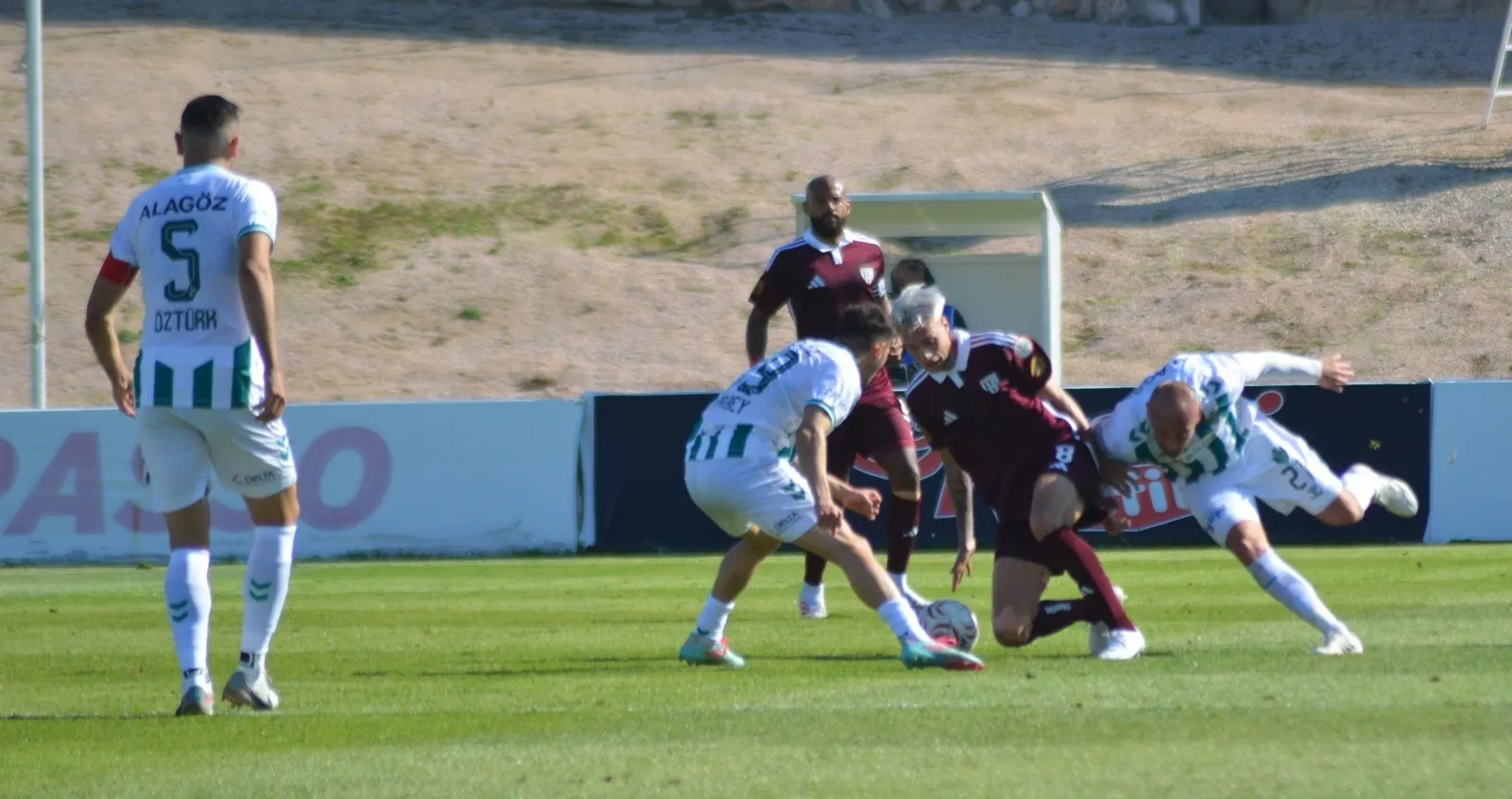 Bandırma'da Iğdır FK fırtınası: Eksik kalmasına rağmen galibiyeti söktü aldı