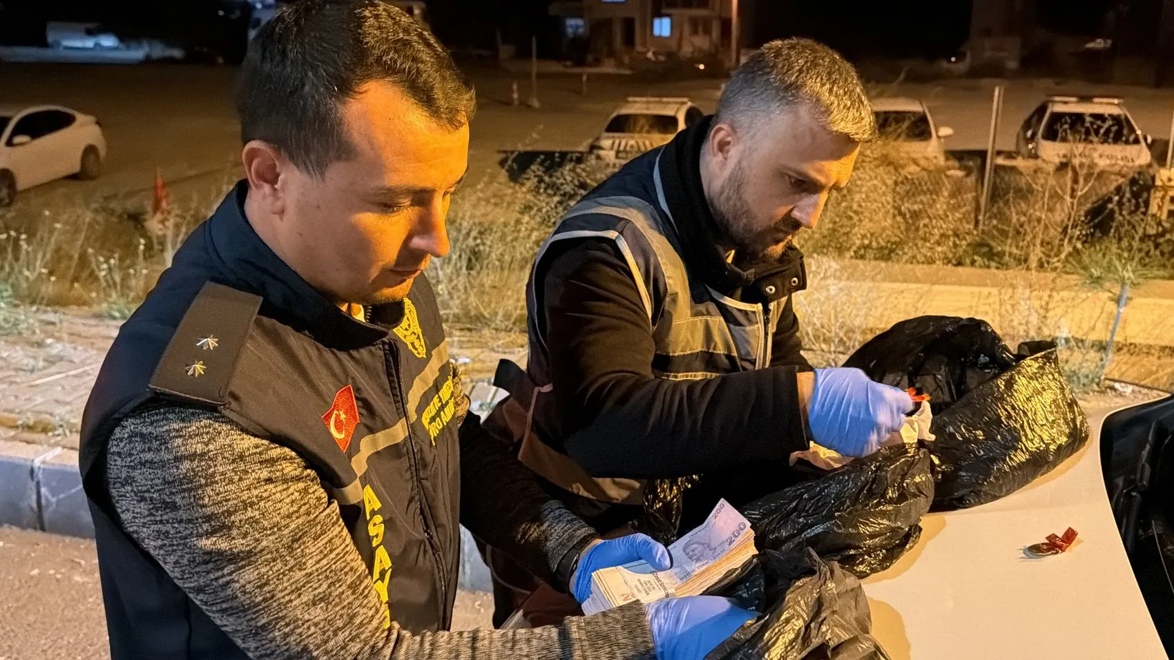 Sahte polislerin kaçış planı Kütahya girişinde son buldu