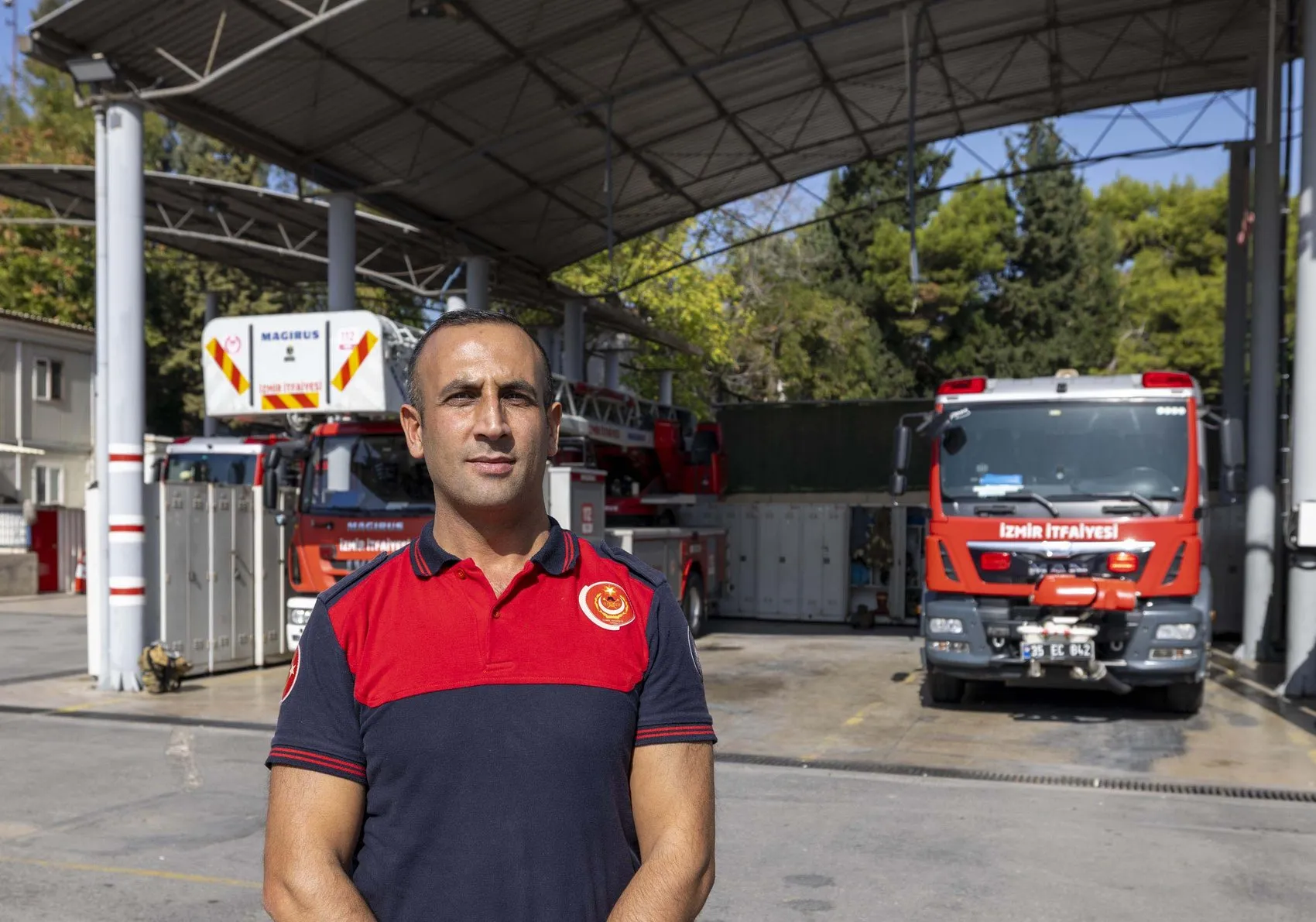 İzmir depreminin görünmez kahramanları: Enkaz başında hem kendi korkularını hem de beton yığınlarını aştılar