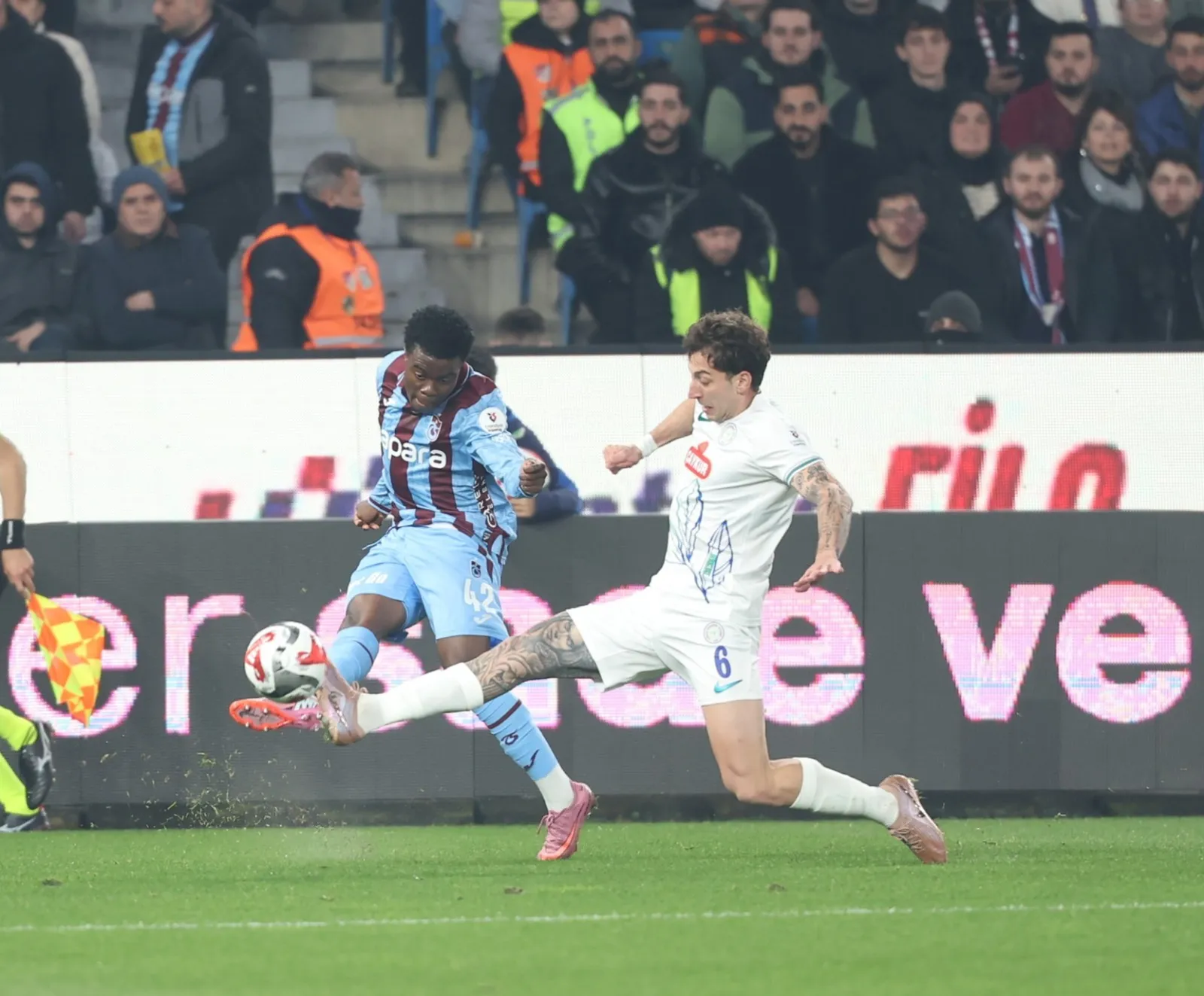 Karadeniz derbisinde 49. randevu: Trabzonspor Rize deplasmanında seriyi koruma peşinde