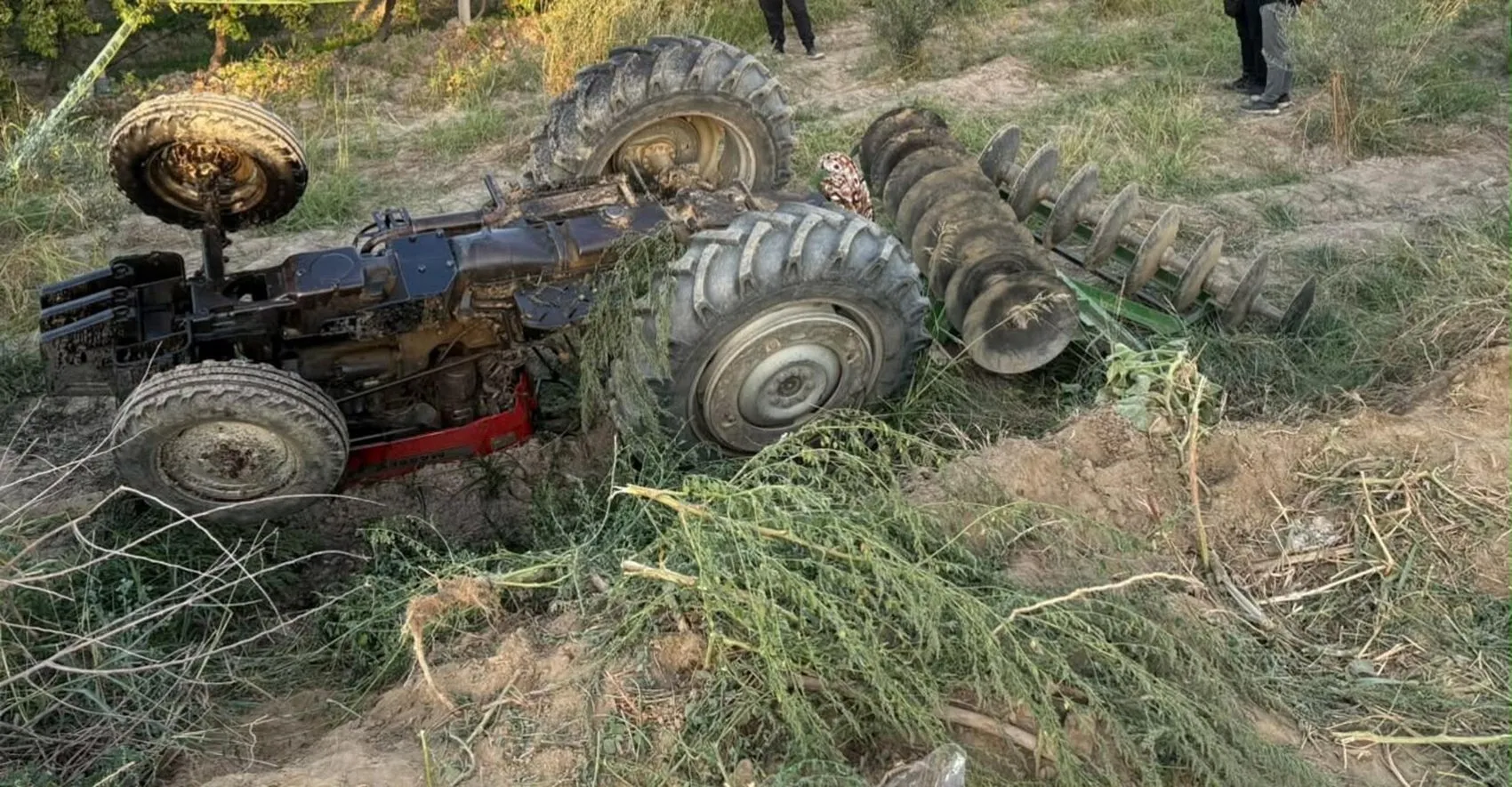 Alaşehir'de üzüm bağında acı son: Traktör kazası can aldı