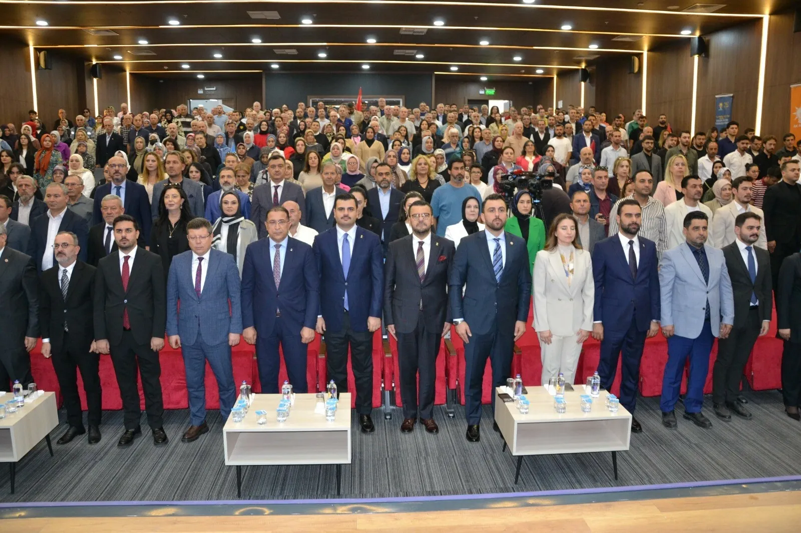 Eyyüp Kadir İnan'dan Manisa'da sert çıkış: Sokağa çıkacak yüzleri kalmadı
