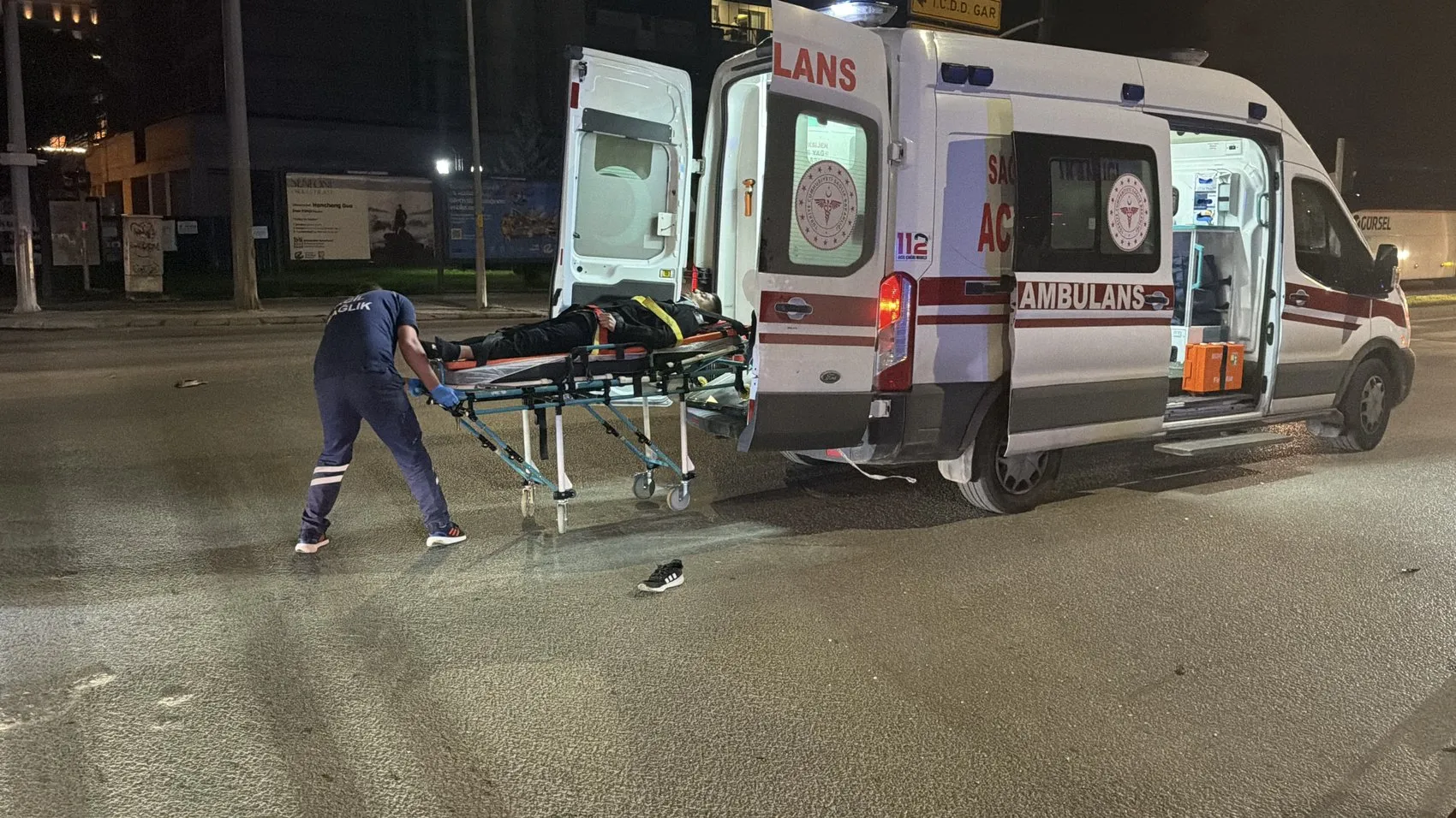 Eskişehir'de motosiklet dehşeti: Ehliyetsiz sürücü kavşağı birbirine kattı