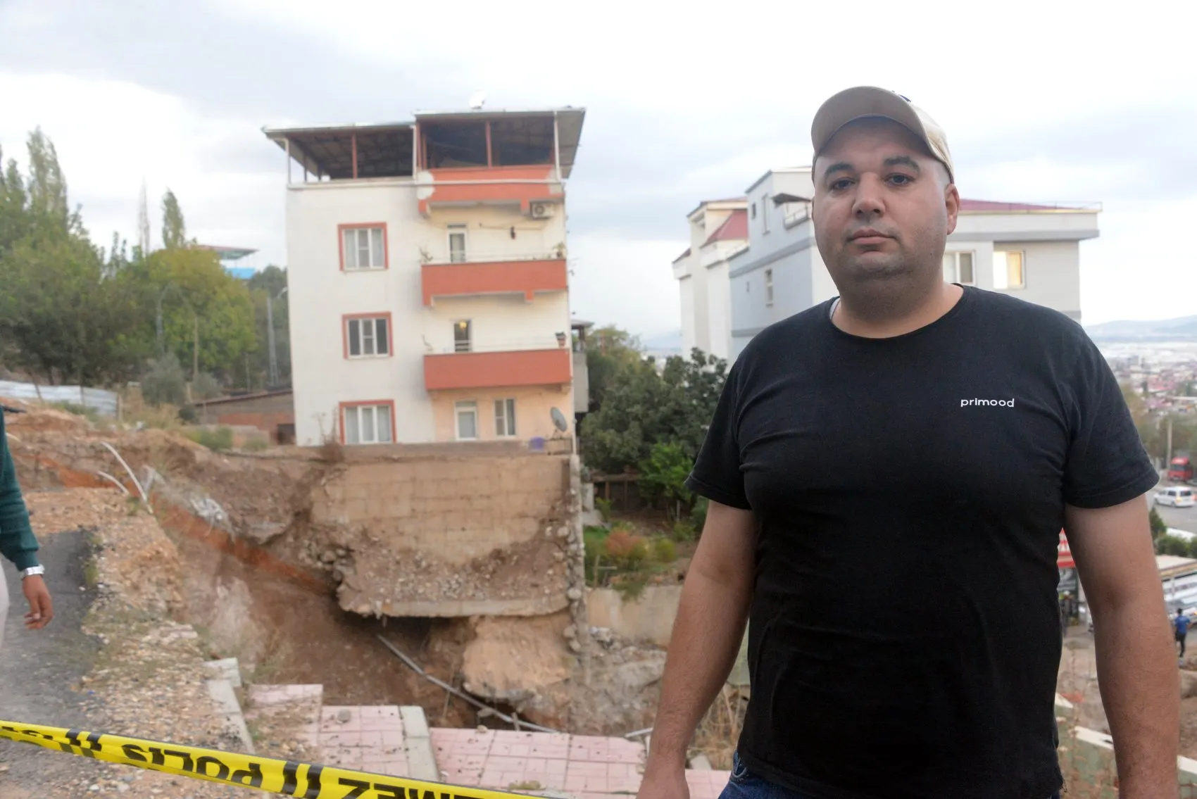 Kahramanmaraş'ta temel kazısı kabusu: Müteahhit kaçtı, mahalleli çaresiz kaldı