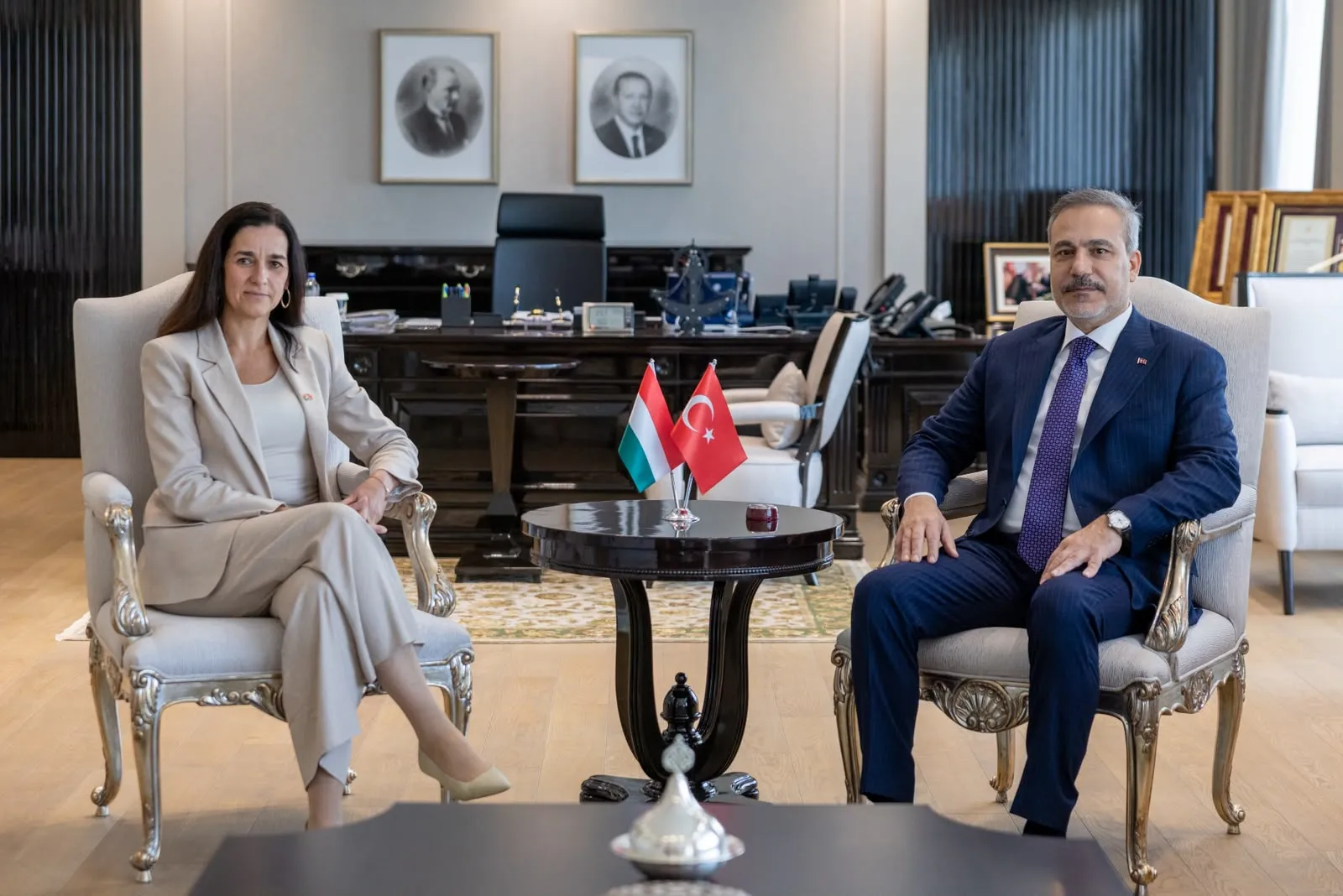 Ankara'da kritik diplomasi trafiği: Hakan Fidan ve Anita Orban masaya oturdu