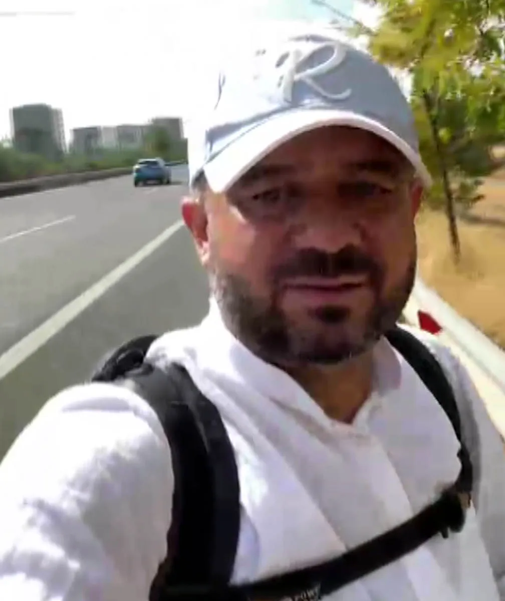Uçak biletini değil zorlu yolu seçti: Kahramanmaraşlı Ahmet Okur'un kutsal topraklara sıra dışı yolculuğu