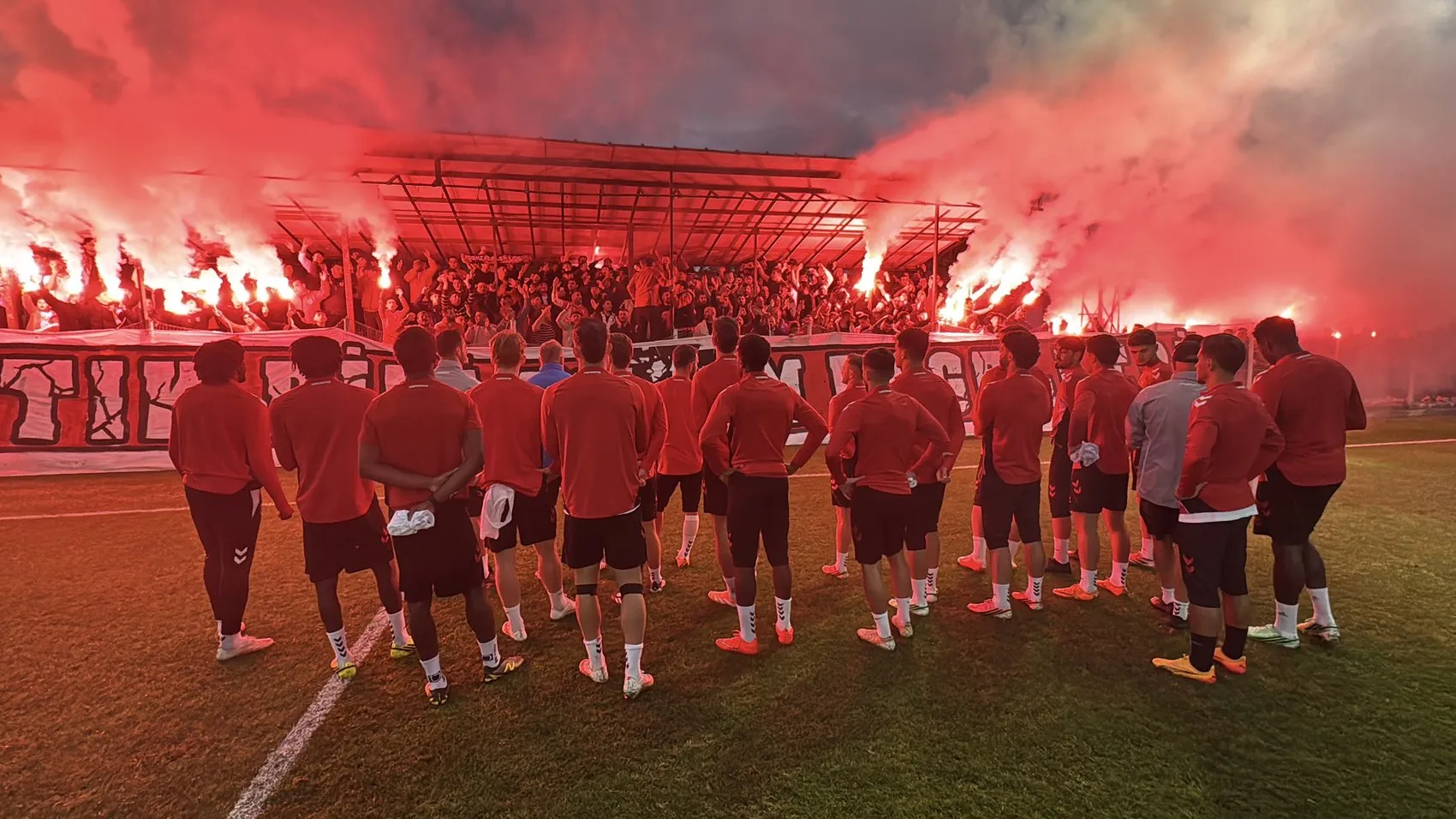 Samsun'da dev derbi öncesi ateşli buluşma: Fink'ten taraftara savaş sözü
