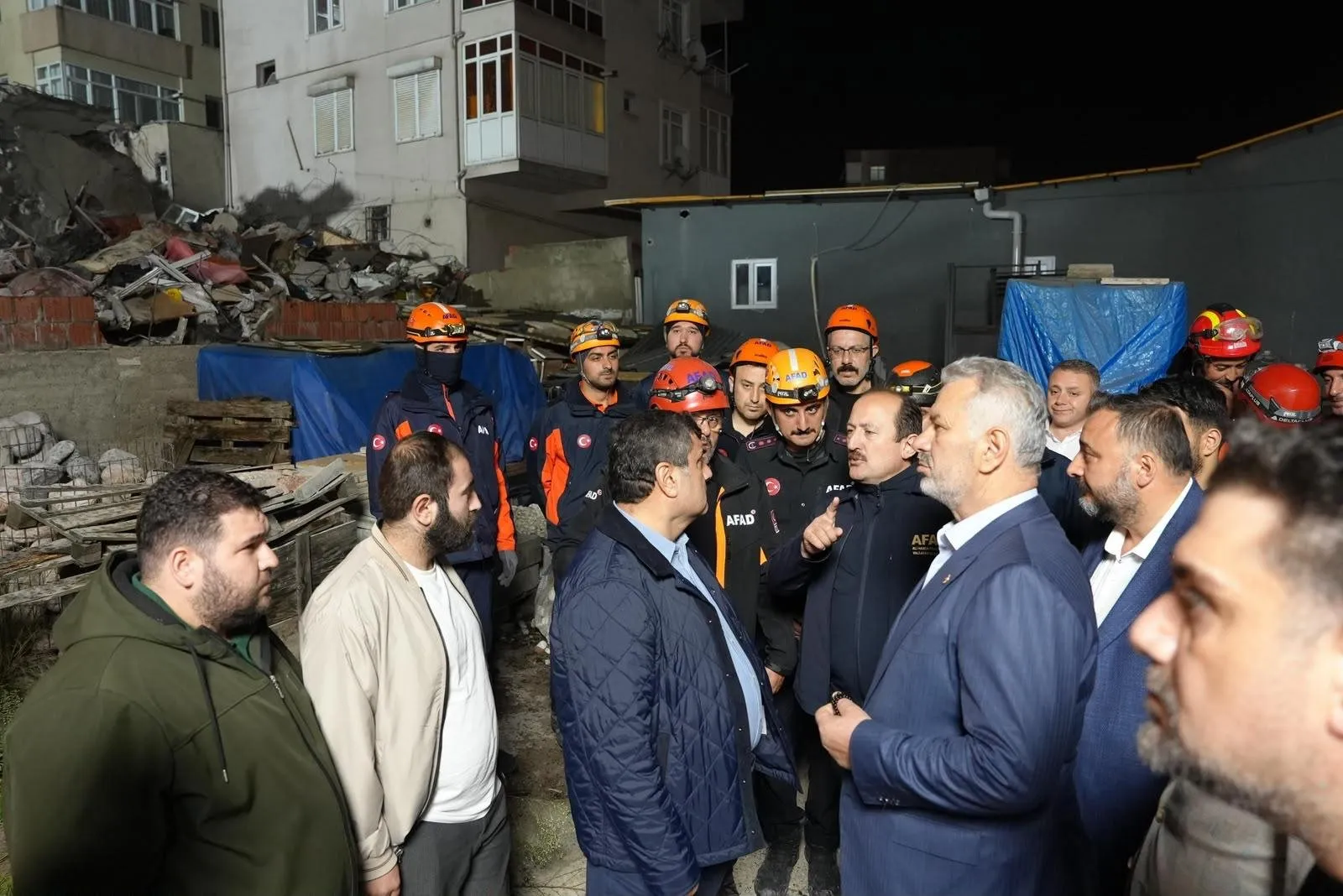 Maltepe'deki yıkımın ardından AFAD'dan kritik müdahale: Enkaz başında saatler süren koordinasyon