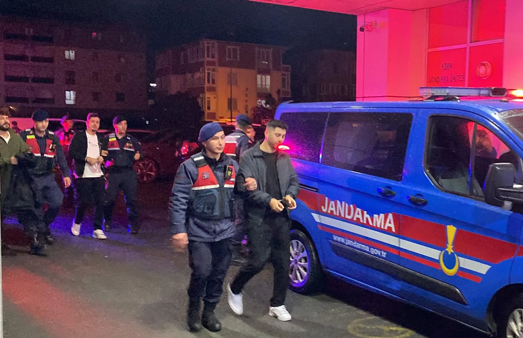 Milyarlık vurgun operasyonunda büyük darbe: 11 kişi cezaevine gönderildi