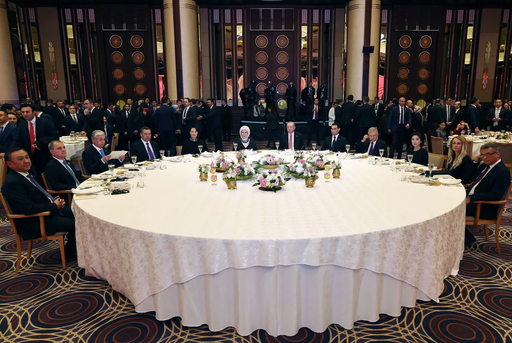 Ankara'da tarihi zirve: Emine Erdoğan'dan Türk dünyası liderlerine özel ağırlama