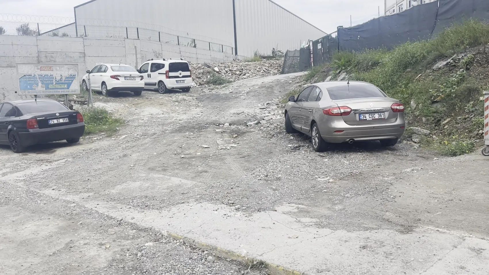Rezidanstaki infazın şüphelisi Bağcılar'da ölü bulundu: Kaçan 3 kişi her yerde aranıyor