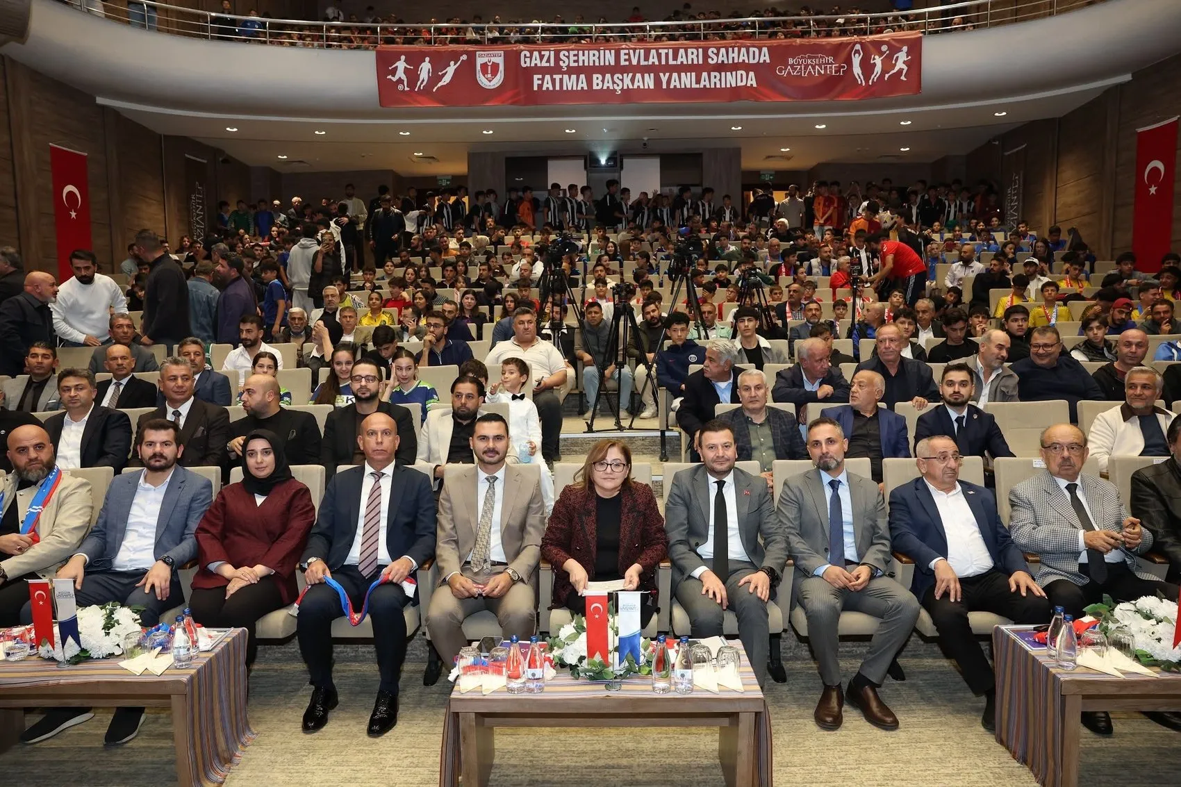 Gaziantep'ten dünyaya spor mesajı: Alman modelini rafa kaldıracak yeni bir vizyon başlıyor