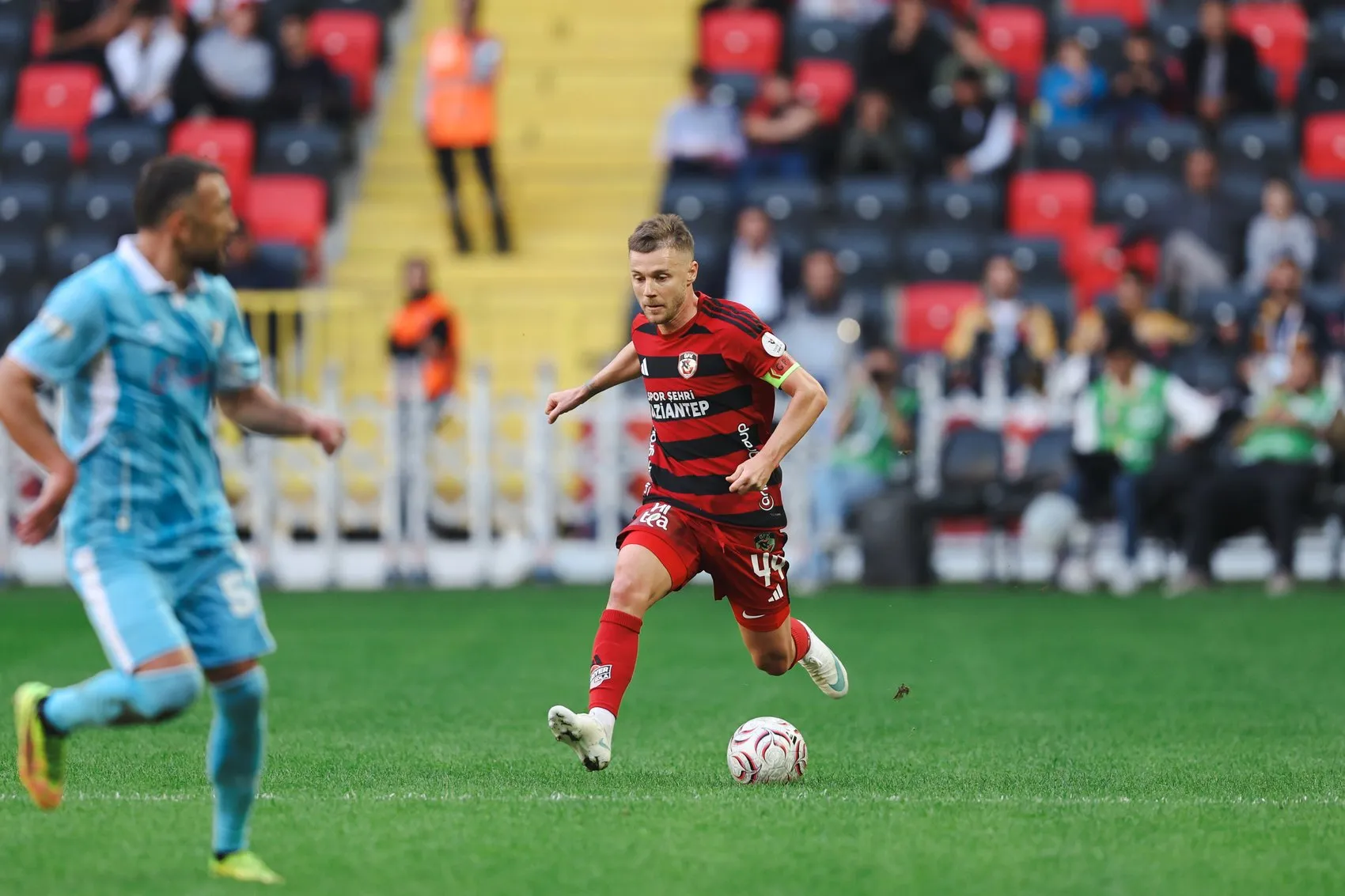 Gaziantep FK ve Erzurum FK karşılaşmasından kareler