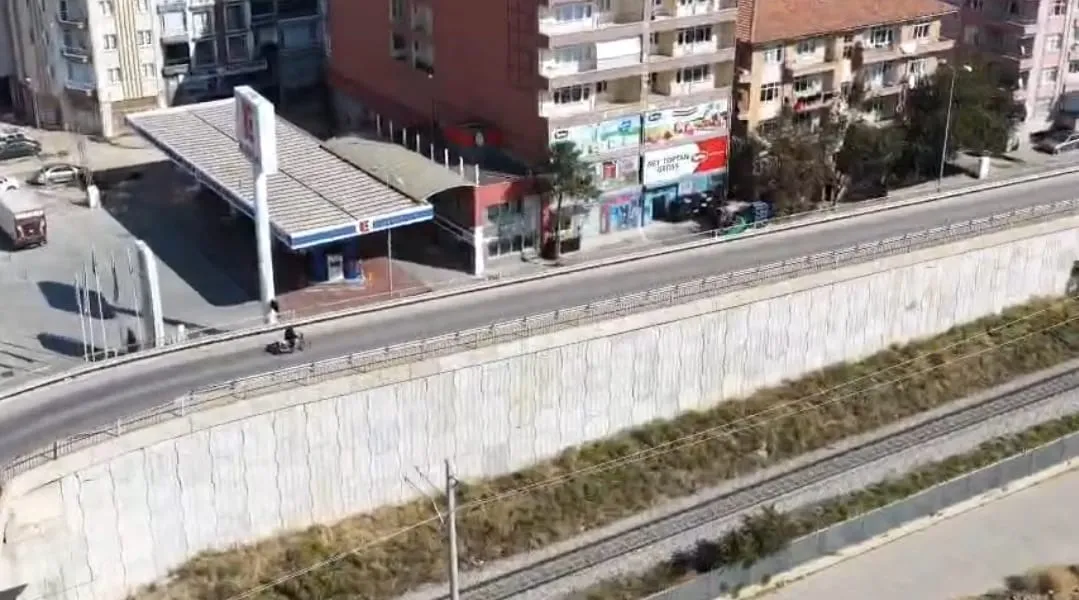Dronlu denetimden kaçışın bedeli ağır oldu: Çalıntı motosikletle yakalandı