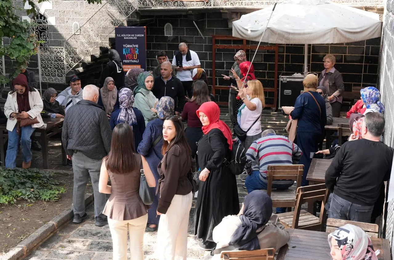 Otuz Beş Yaş şairi kendi evinde yad edildi: Diyarbakır usta kalemini unutmadı
