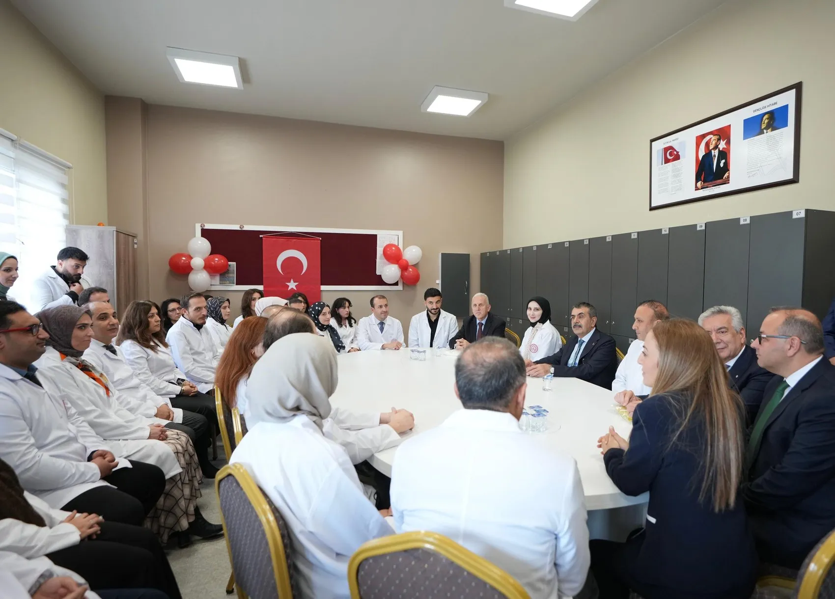 Bakan Tekin'den 28 Şubat çıkışı: Vesayetçi dayatmalara karşı ortak duruş çağrısı
