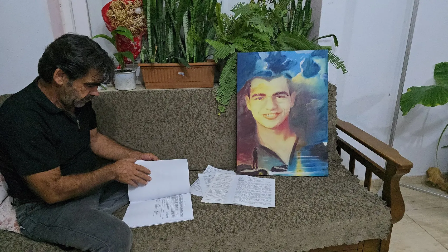 Altı yıldır süren sessizlik: Bir baba evladının izini denizin derinliklerinde arıyor