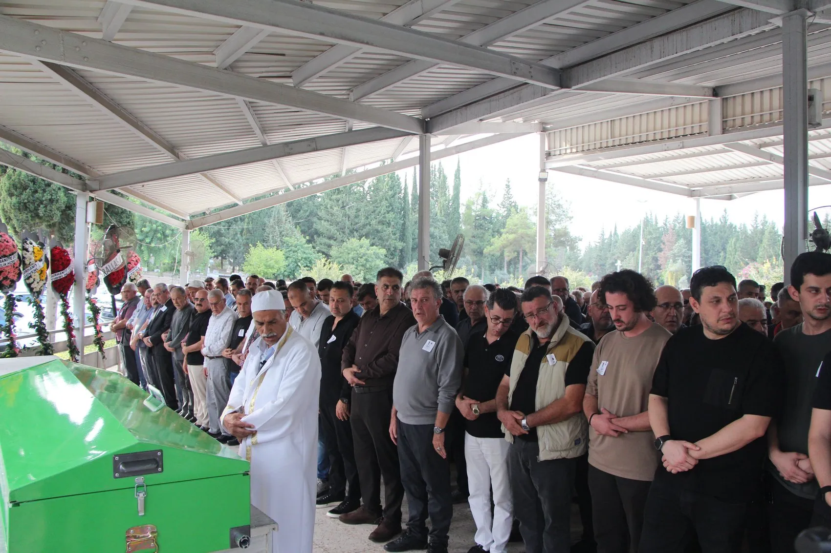 Denizden gelen acı haber: Burhaniye'nin sevilen doktoru son yolculuğuna uğurlandı