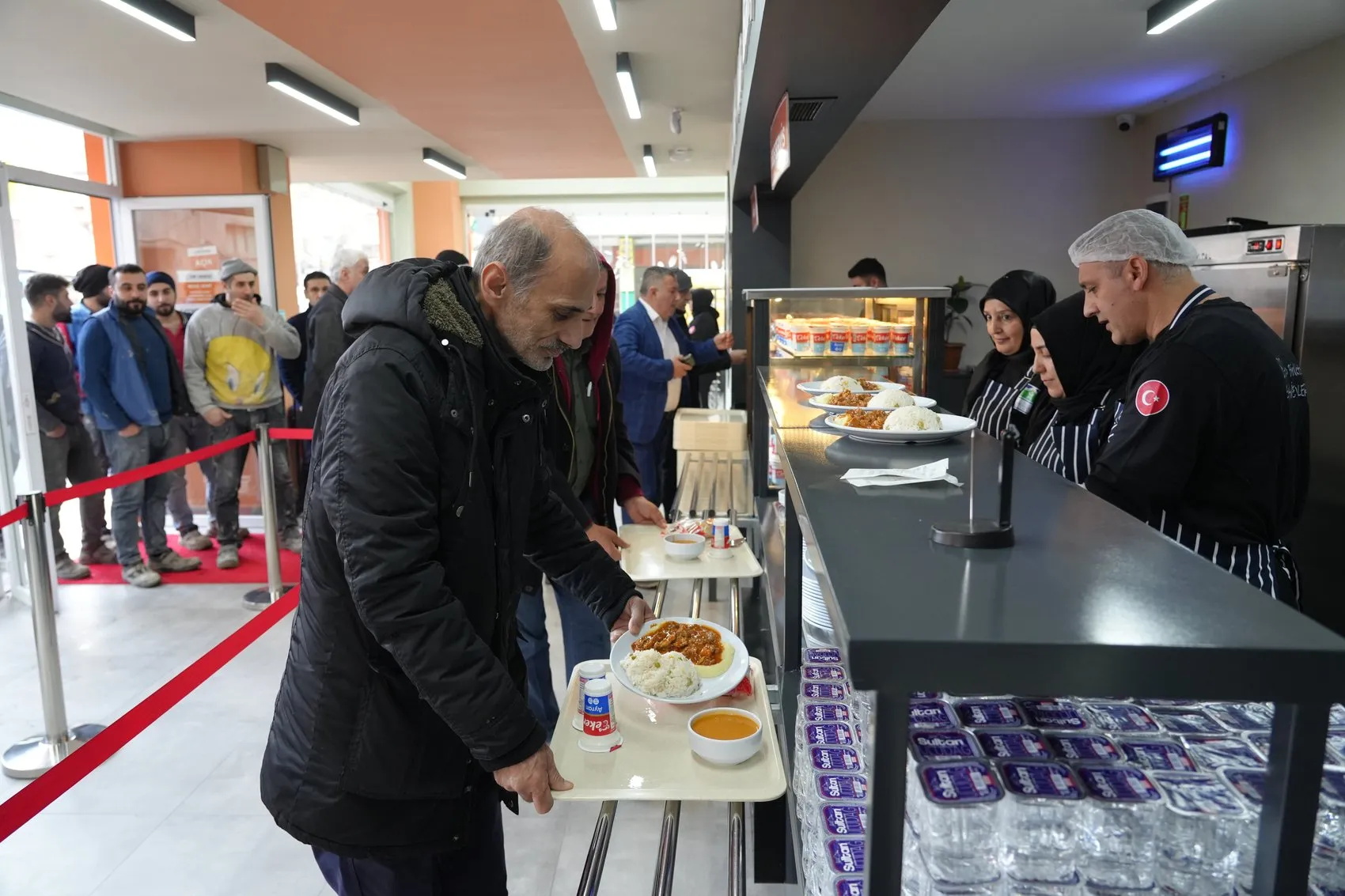 Bahçelievler'de mutfak enflasyonuna karşı yerel çözüm: 1 milyar liralık destek ağı
