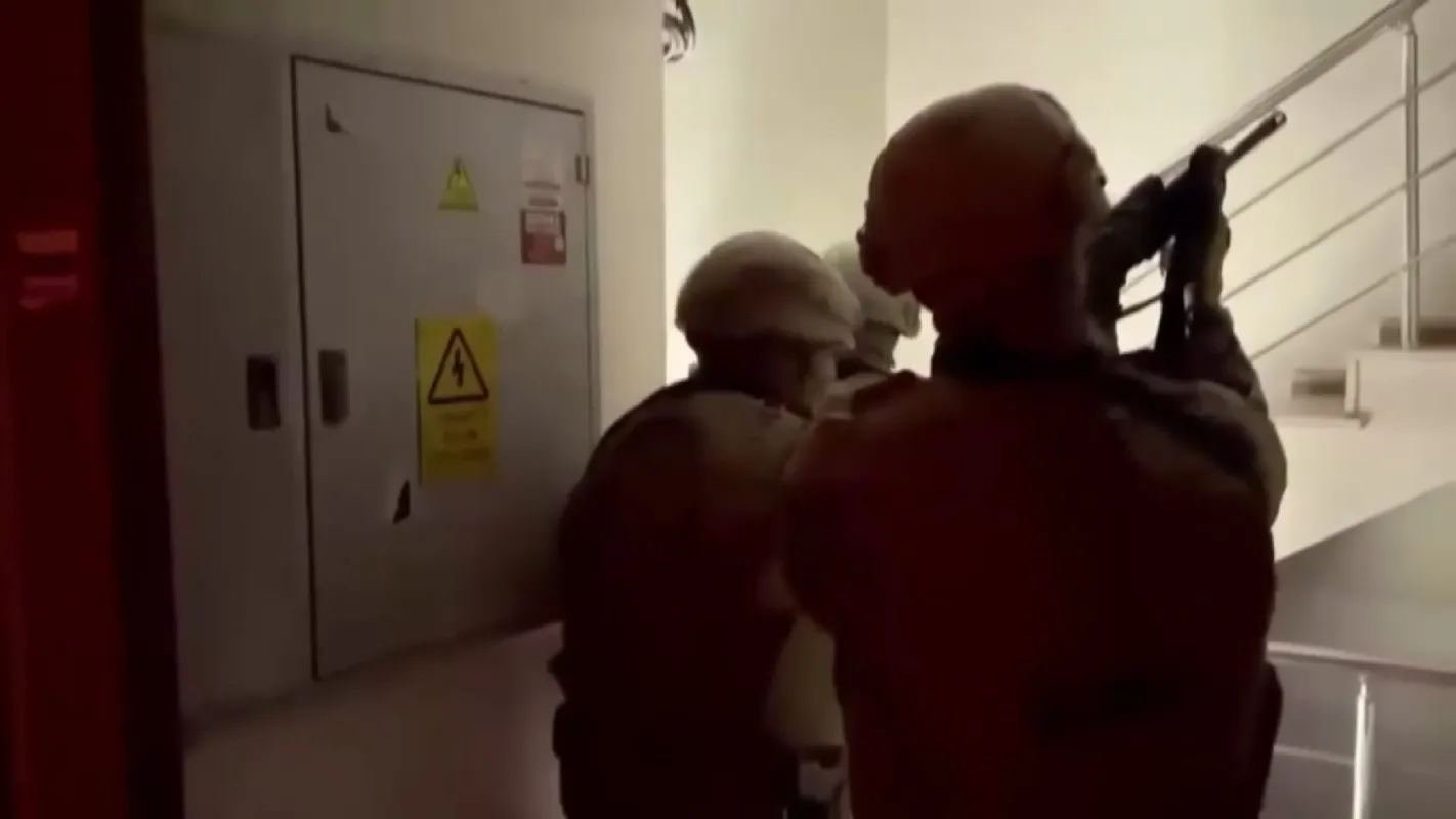 Gasp çetesinin pişkinliği pes dedirtti: Çaldıkları paralarla poz verip sosyal medyada paylaşmışlar