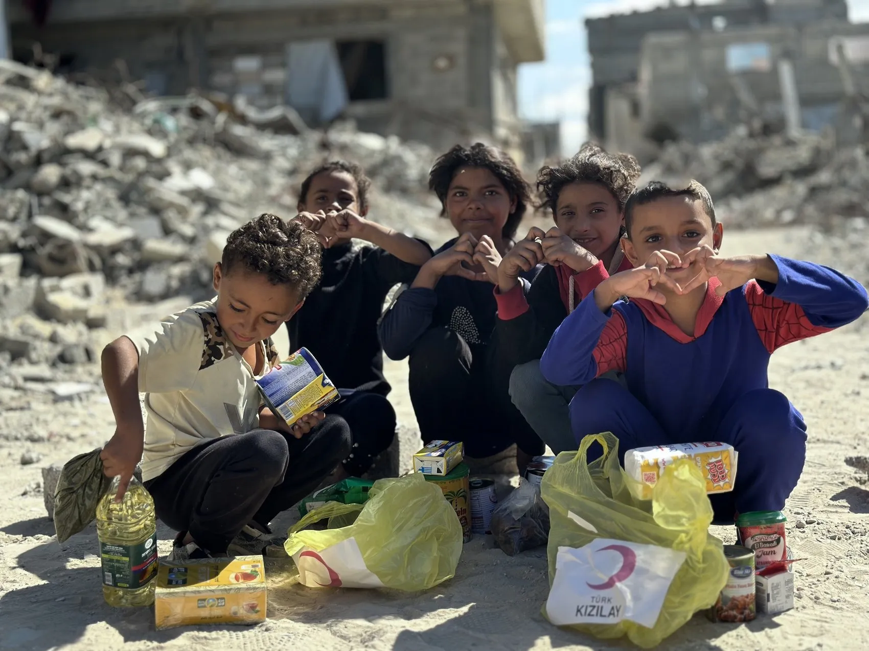 Gazze'de Üçüncü Yıl: Türk Kızılay'ın İyilik Köprüsü Umut Olmaya Devam Ediyor