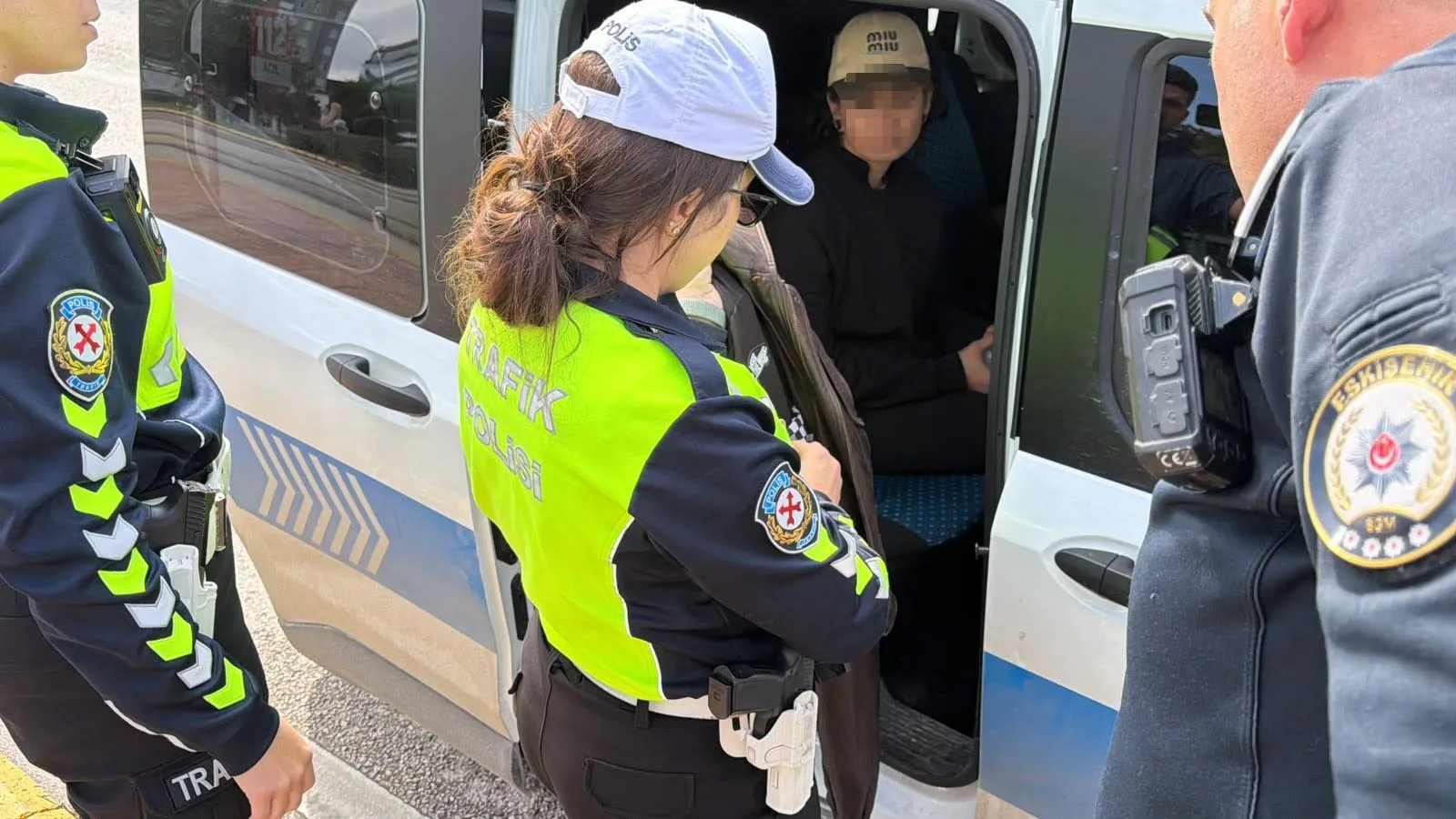 Eskişehir'de nefes kesen kovalamaca: Yarım milyonluk ceza ve uyuşturucu operasyonu