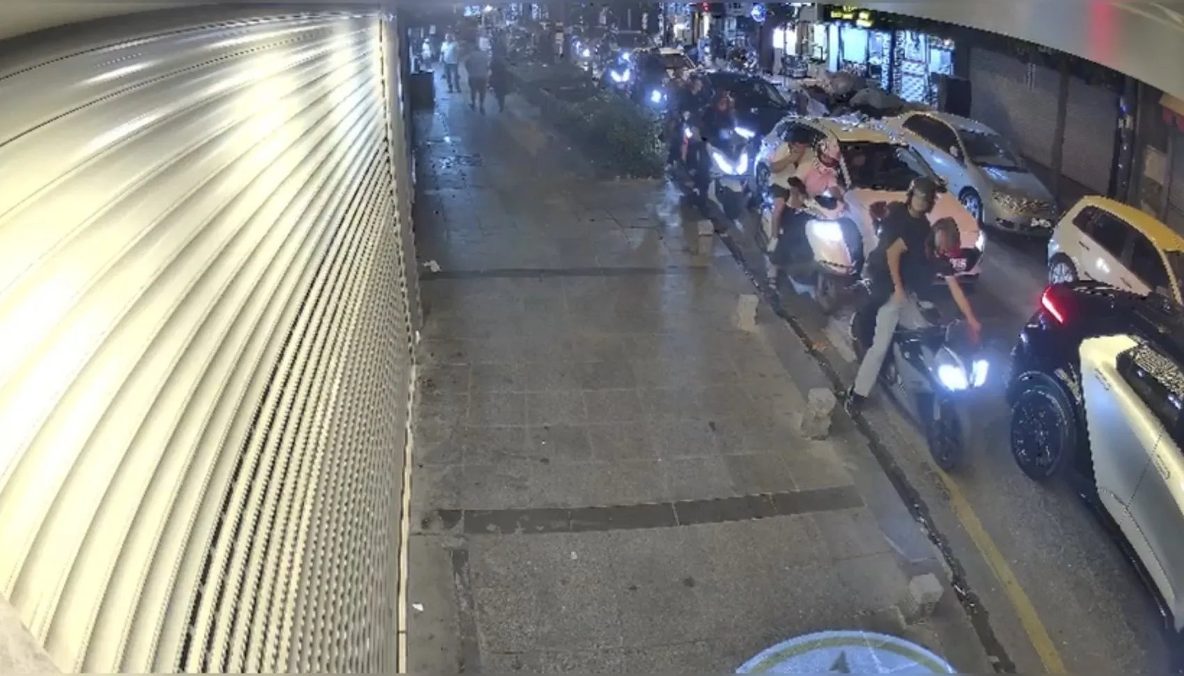 Kağıthane'deki kuyumcu saldırısında şoke eden detay: Hem ateş ettiler hem de canlı yayınladılar