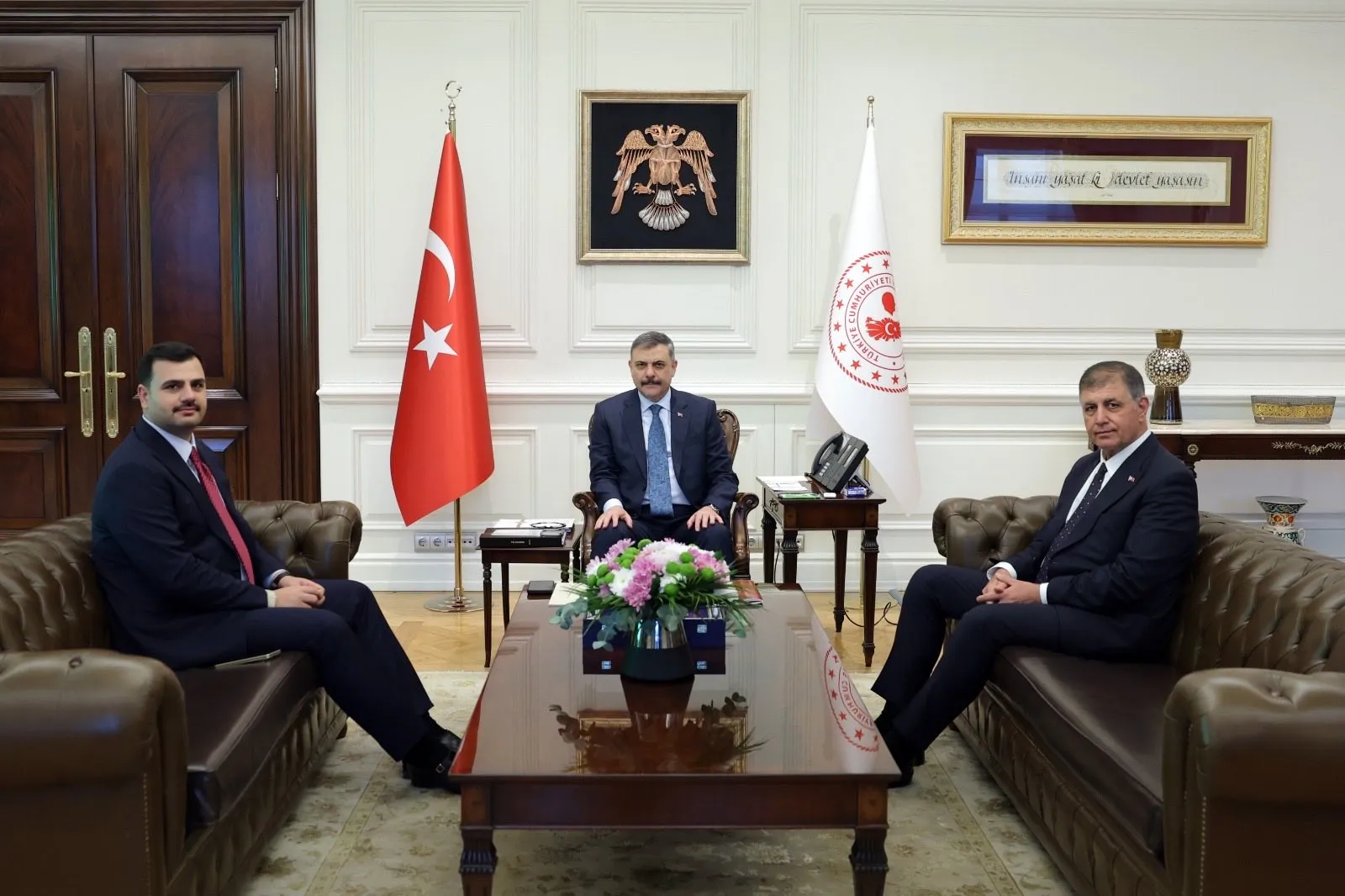 İzmir'in iki önemli ismi Ankara'da: Bakanlıkta dikkat çeken buluşma