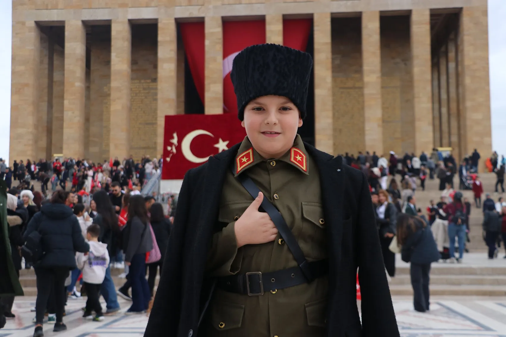 Başkentte sağanak yağmur bile engel olamadı: Anıtkabir'de 29 Ekim seli