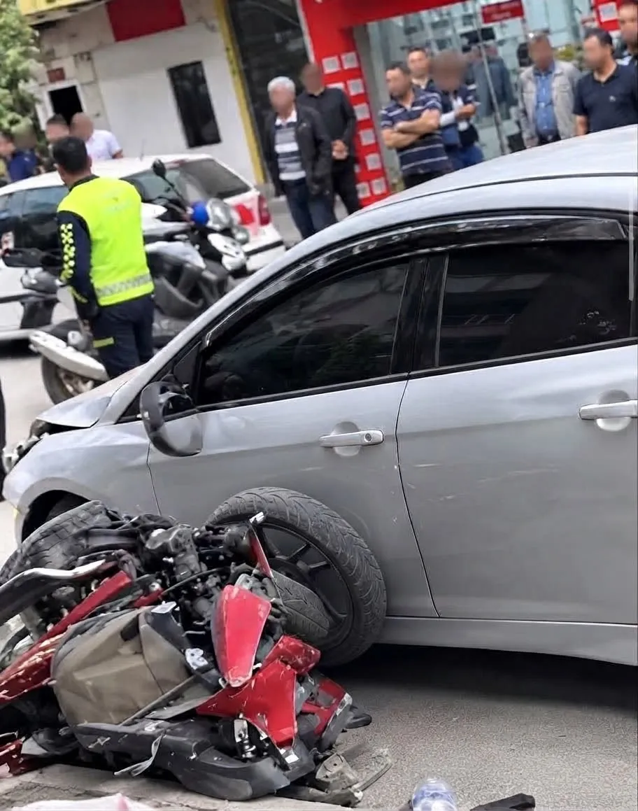 Polatlı'da dehşet anları: Belediye işçisinin karıştığı kaza saniye saniye kaydedildi