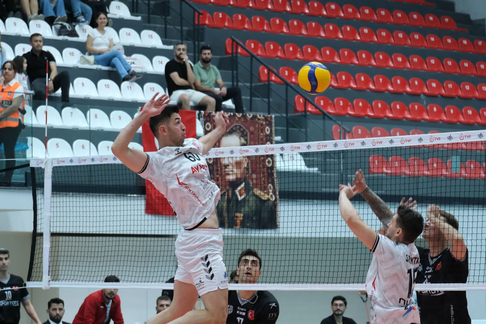Alanya Belediyespor evinde hata yapmadı: Efeler Ligi'nde galibiyet serisi sürüyor