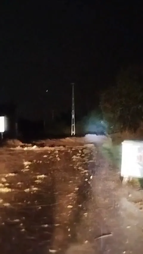 Elazığ'da hasat vakti gelen bağları sel vurdu: Köylüler çaresiz