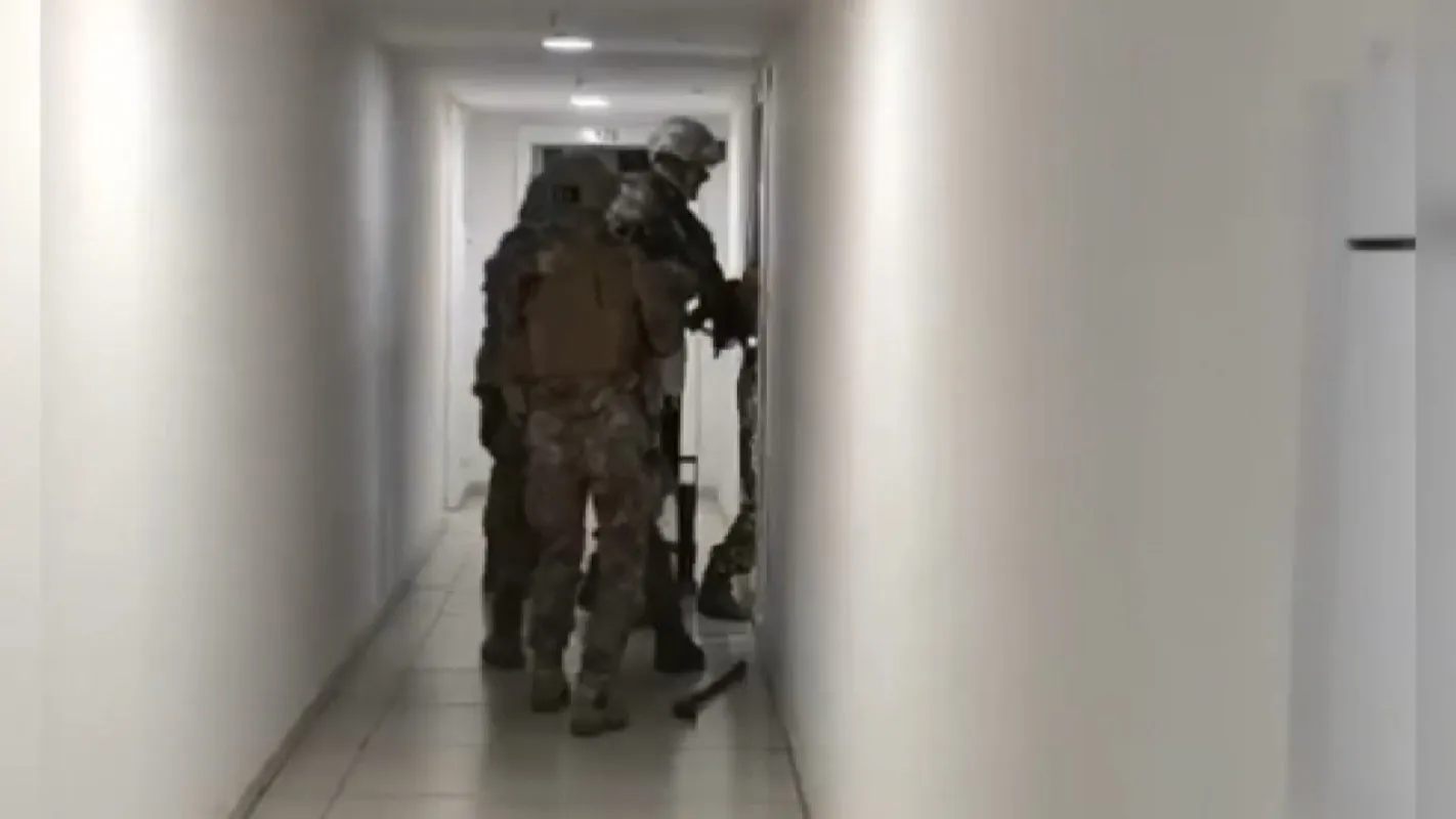 Bakırköy'deki büyük vurgun güvenlik kameralarına takıldı: 15 milyonluk kasa operasyonu